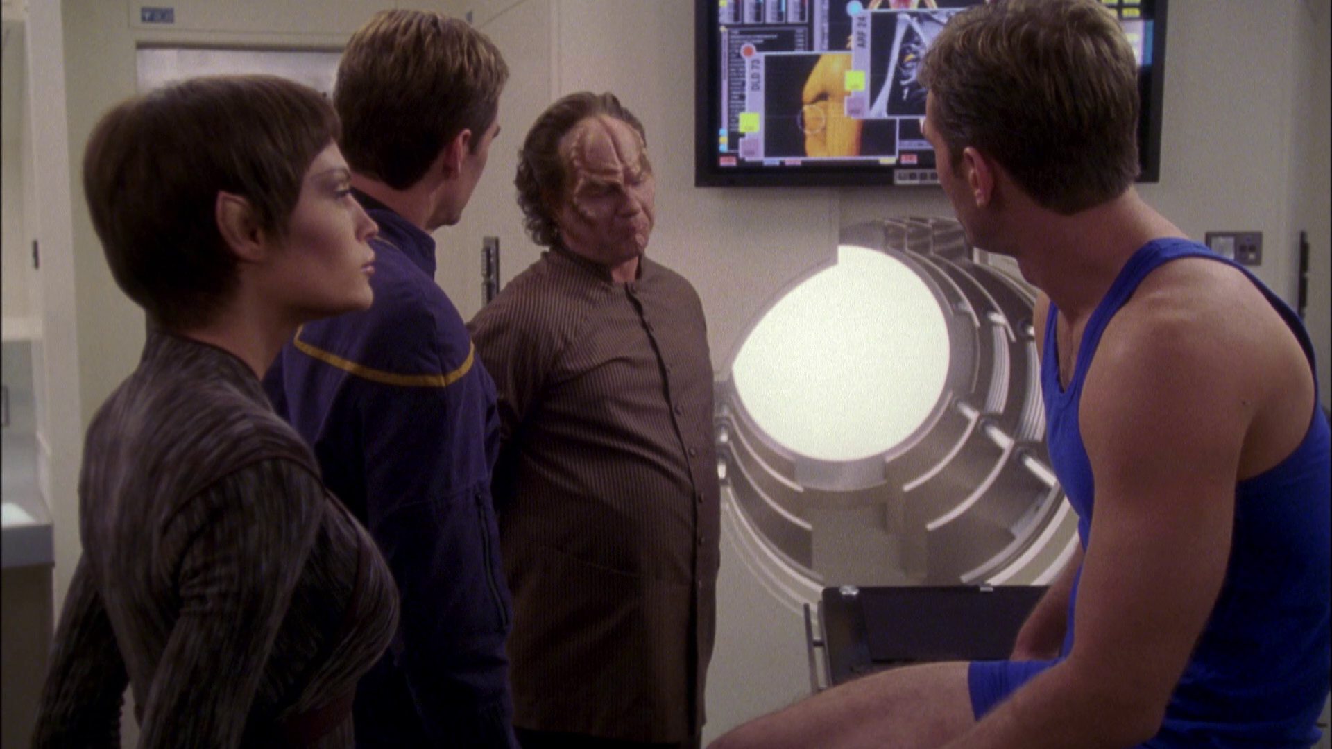 extant_StarTrek_ENT_1x05-Unexpected_2375.jpg