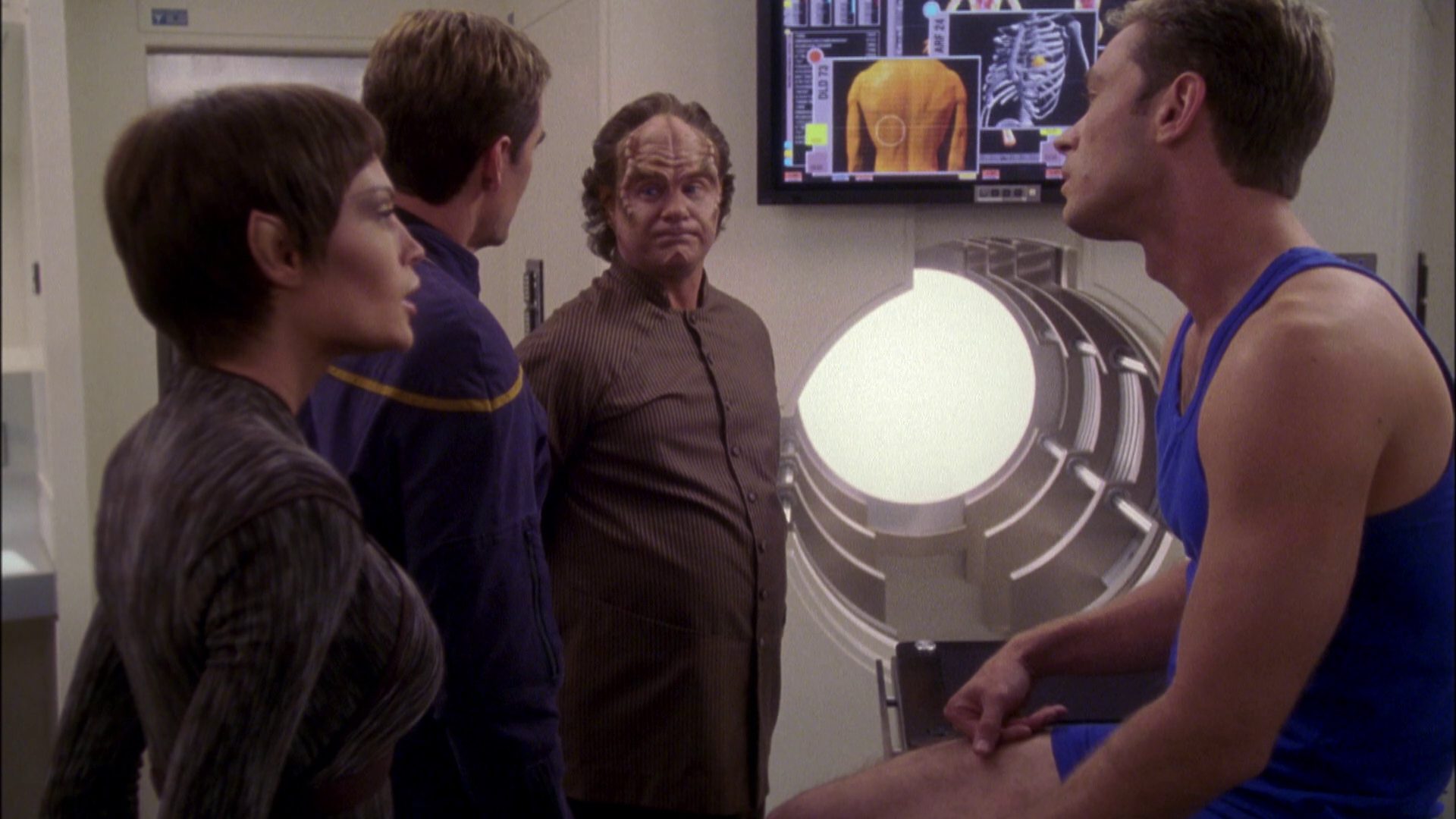 extant_StarTrek_ENT_1x05-Unexpected_2386.jpg