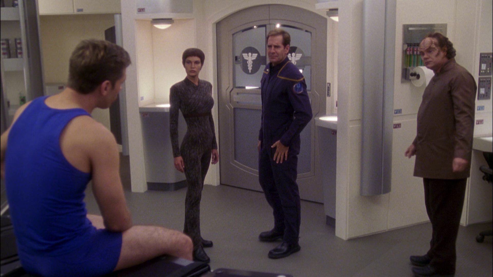 extant_StarTrek_ENT_1x05-Unexpected_2446.jpg