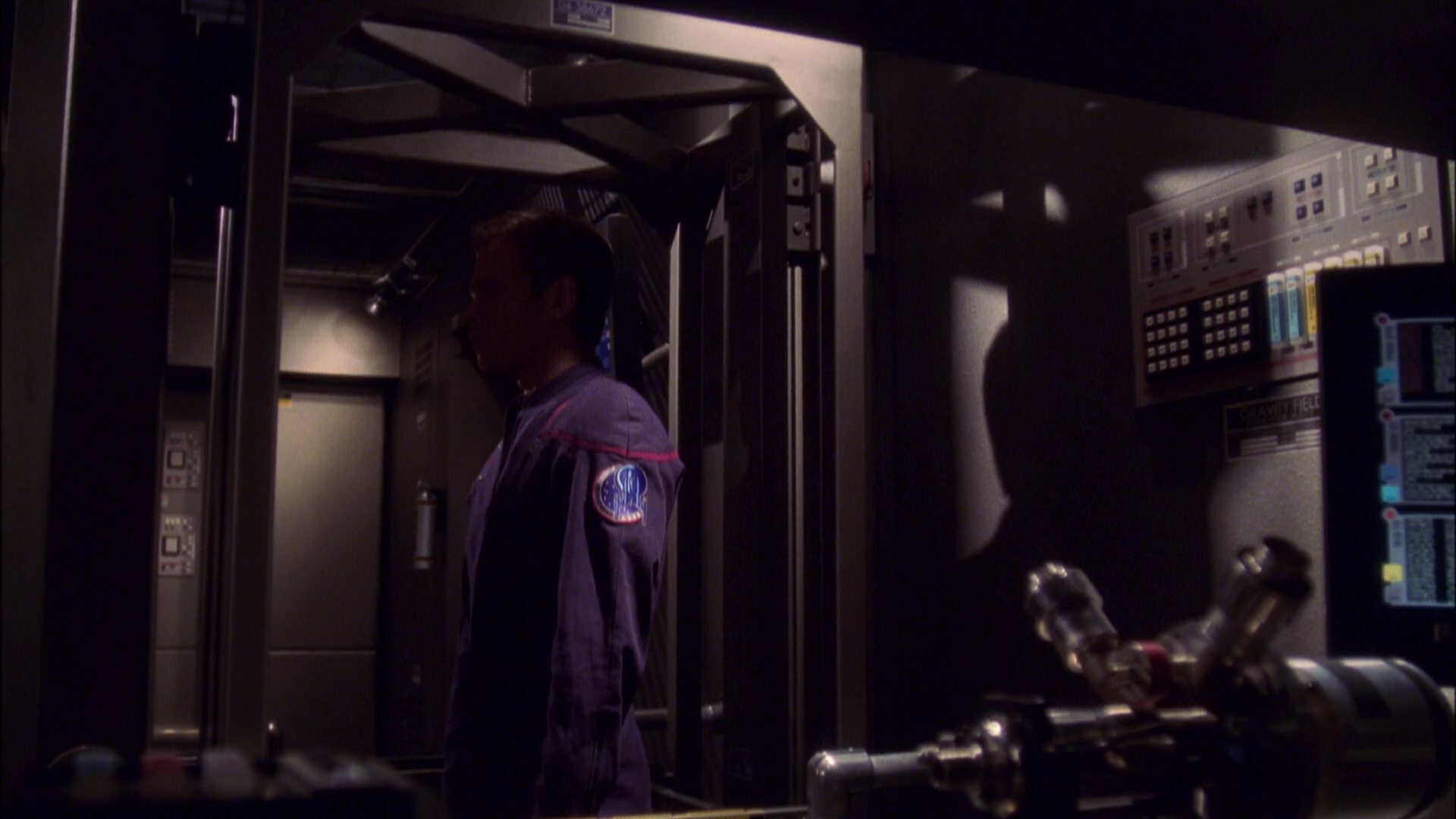 extant_StarTrek_ENT_1x05-Unexpected_2471.jpg