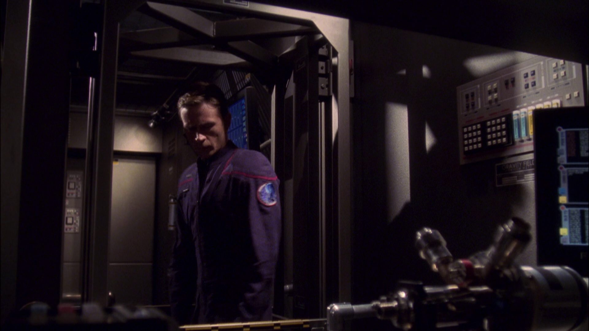 extant_StarTrek_ENT_1x05-Unexpected_2472.jpg