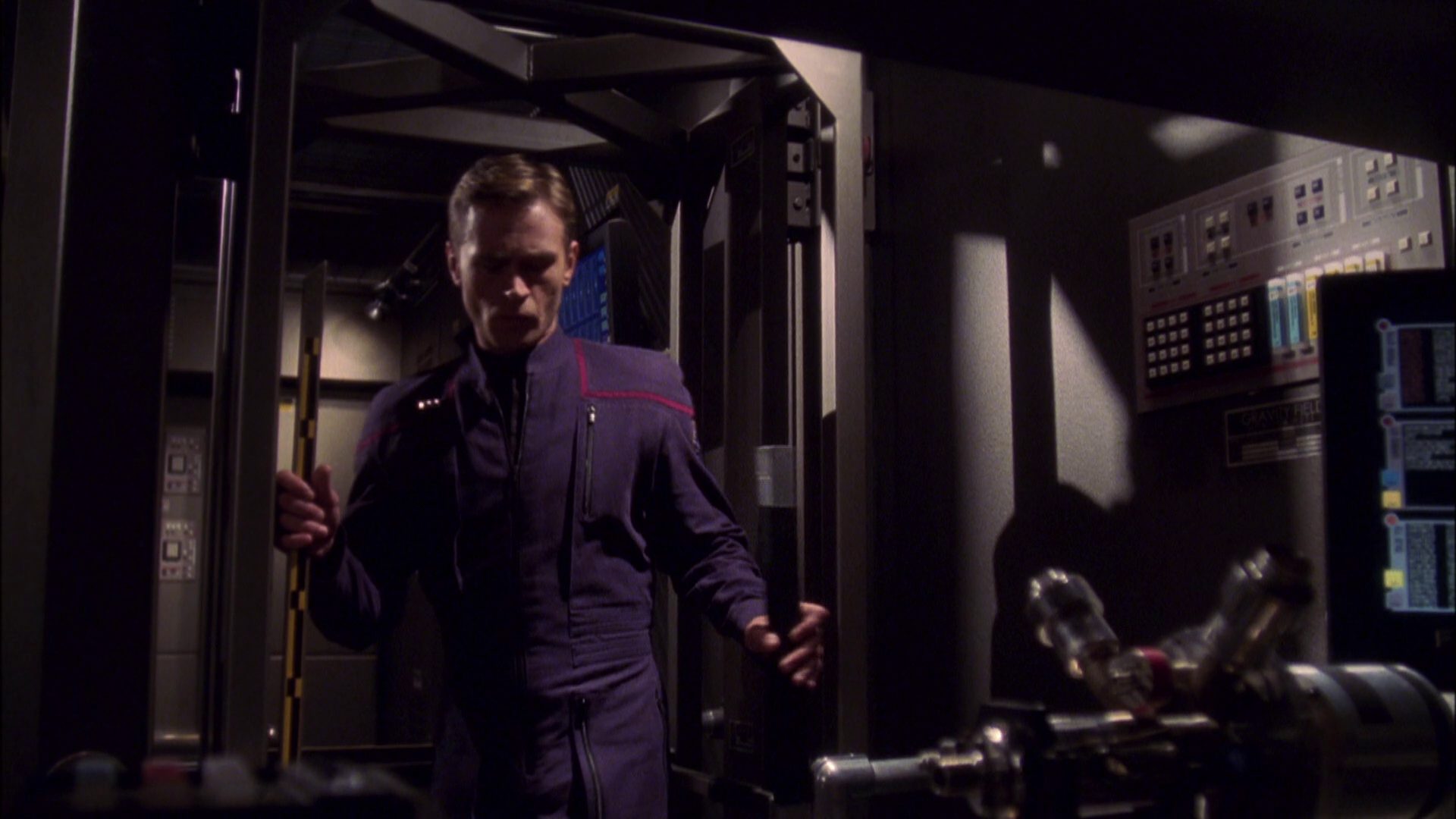 extant_StarTrek_ENT_1x05-Unexpected_2474.jpg