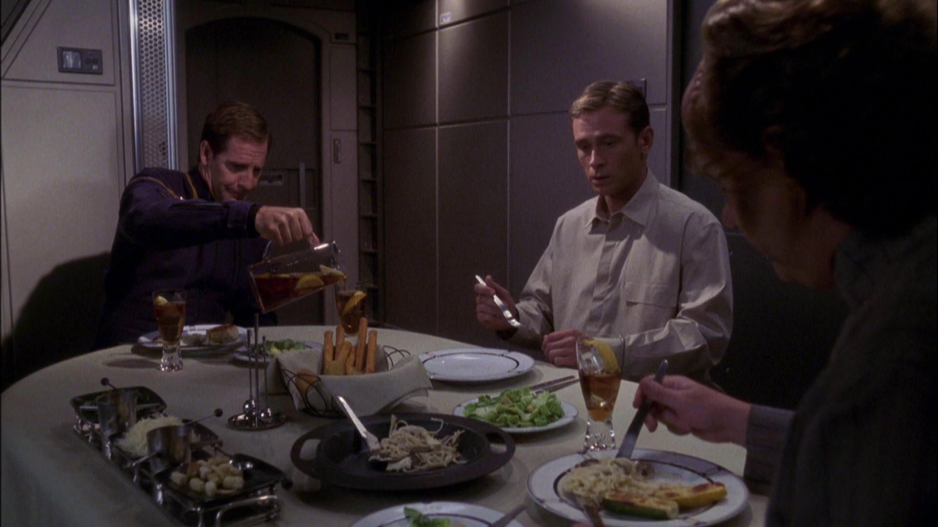extant_StarTrek_ENT_1x05-Unexpected_2638.jpg