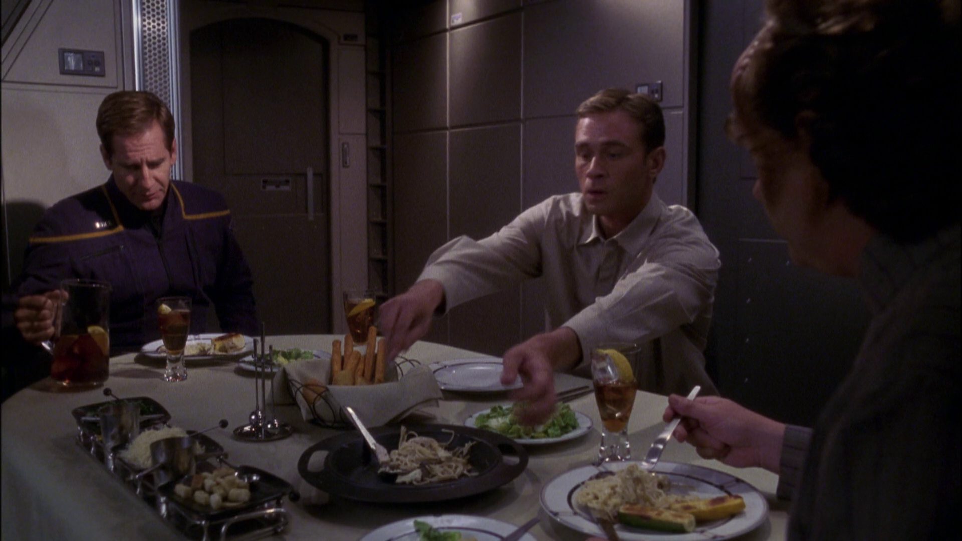 extant_StarTrek_ENT_1x05-Unexpected_2641.jpg