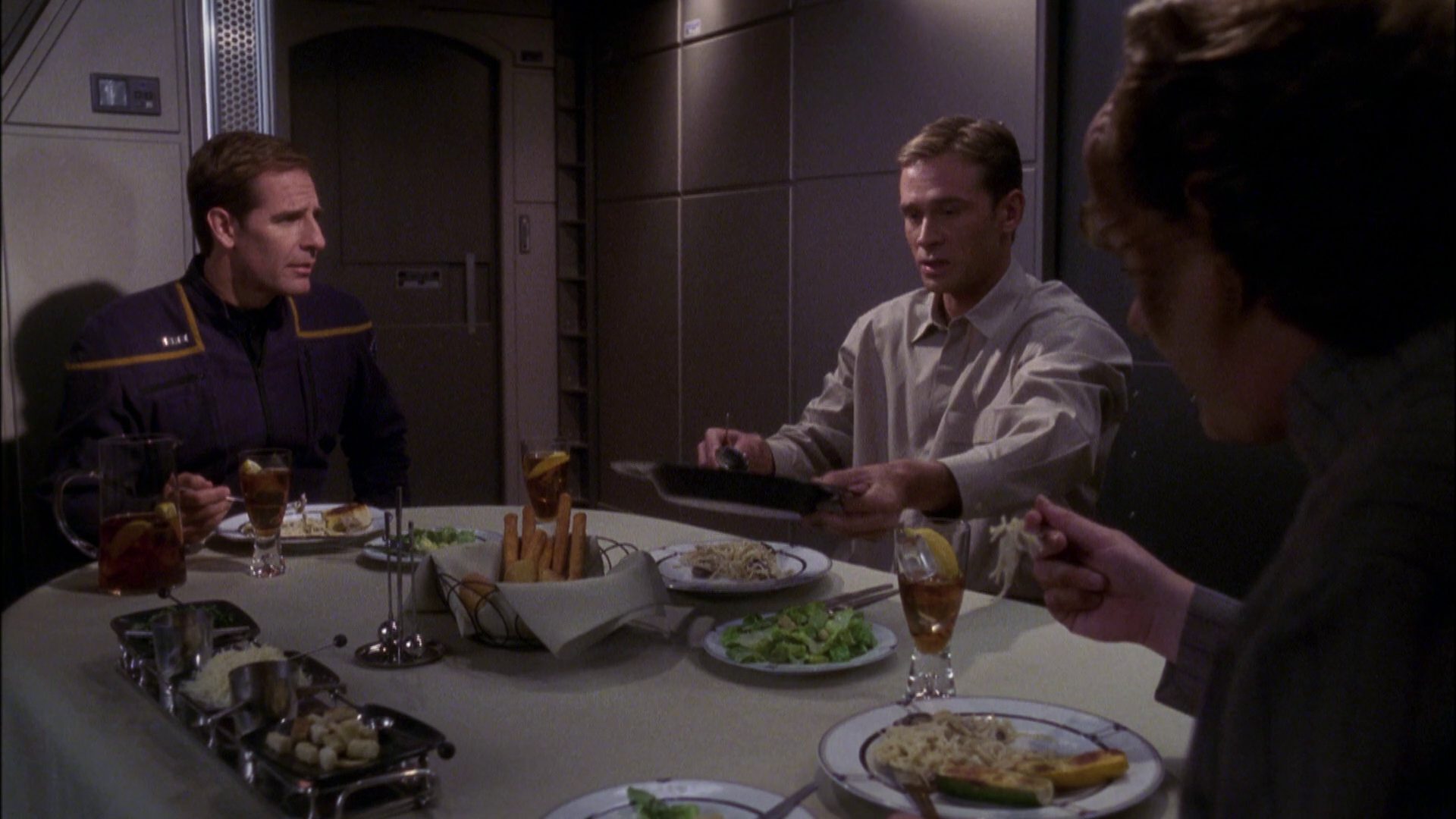extant_StarTrek_ENT_1x05-Unexpected_2649.jpg