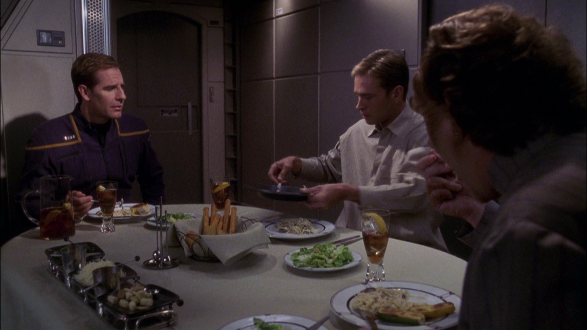 extant_StarTrek_ENT_1x05-Unexpected_2650.jpg