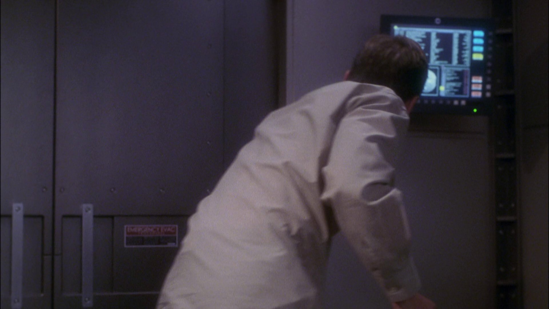 extant_StarTrek_ENT_1x05-Unexpected_2774.jpg
