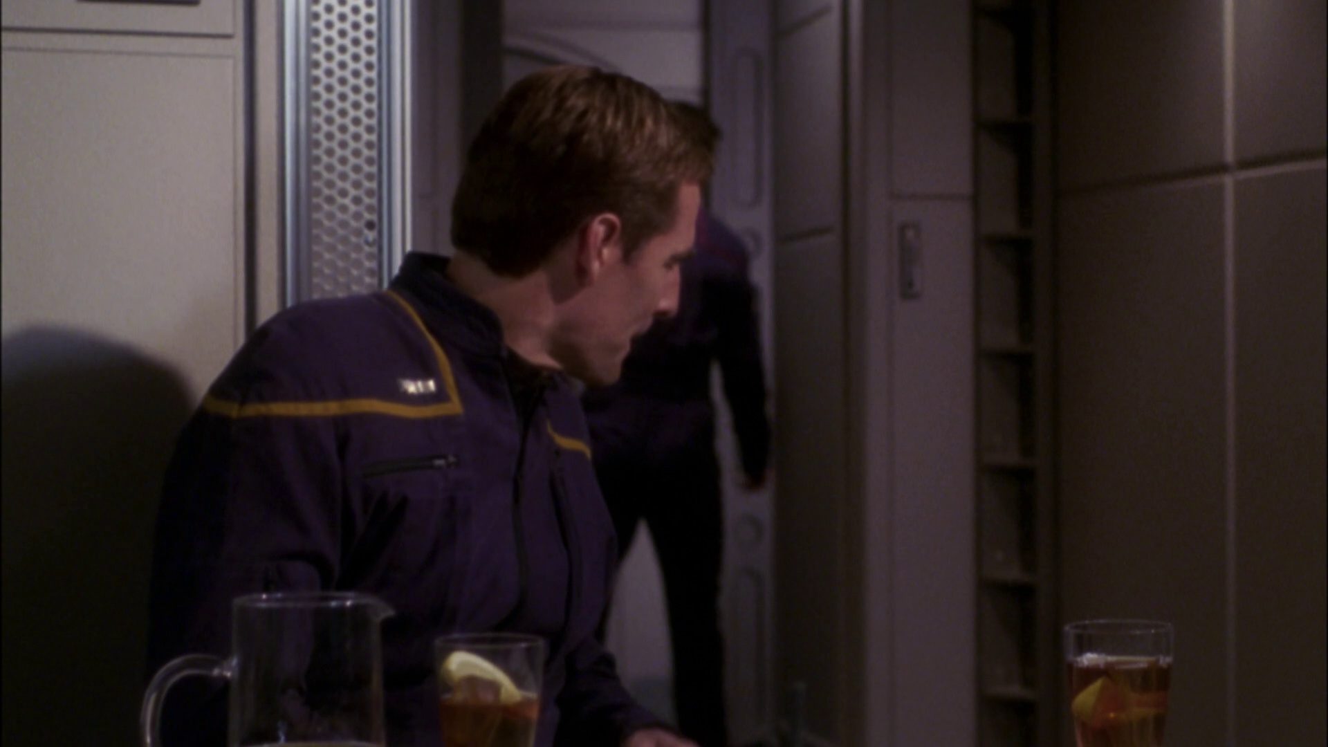 extant_StarTrek_ENT_1x05-Unexpected_2823.jpg