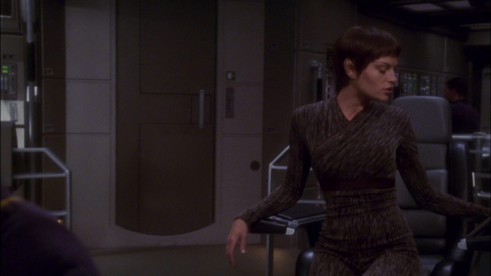 extant_StarTrek_ENT_1x05-Unexpected_2853.jpg