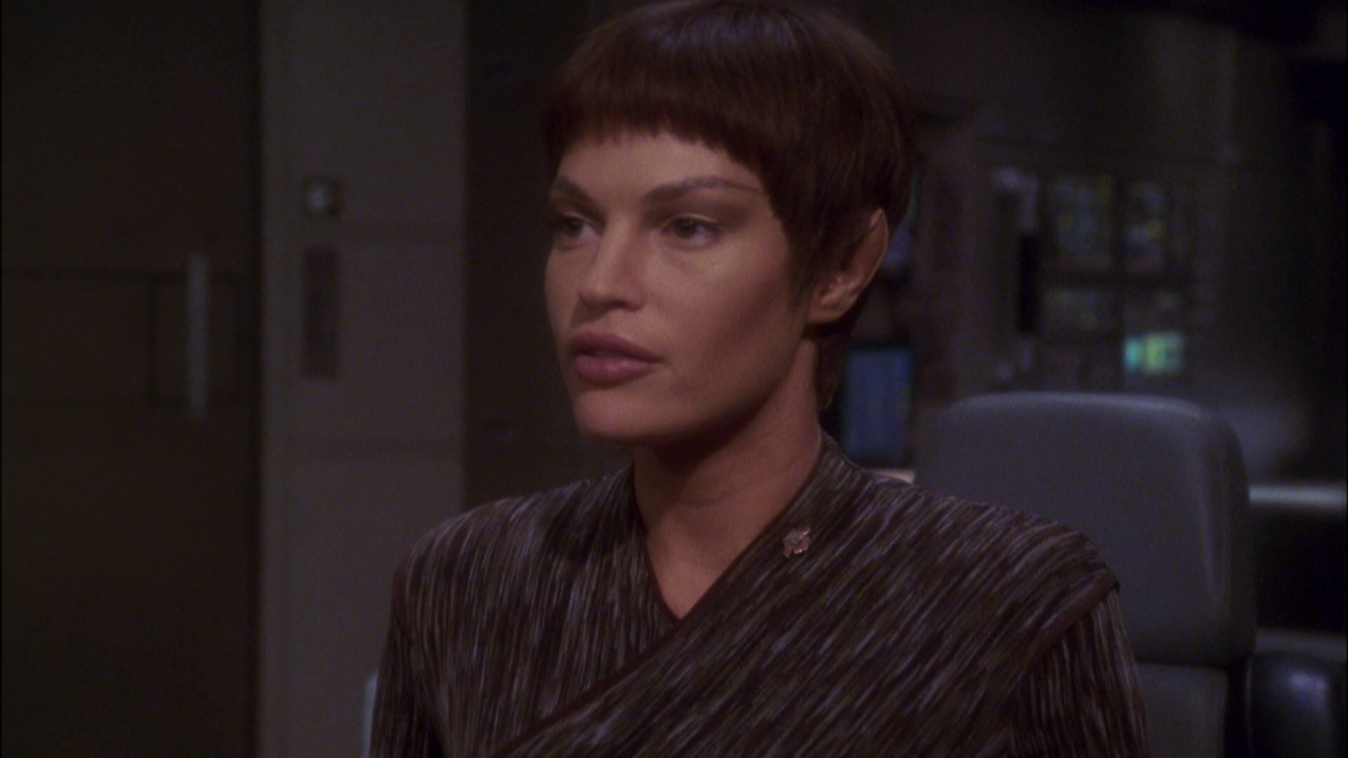 extant_StarTrek_ENT_1x05-Unexpected_2865.jpg