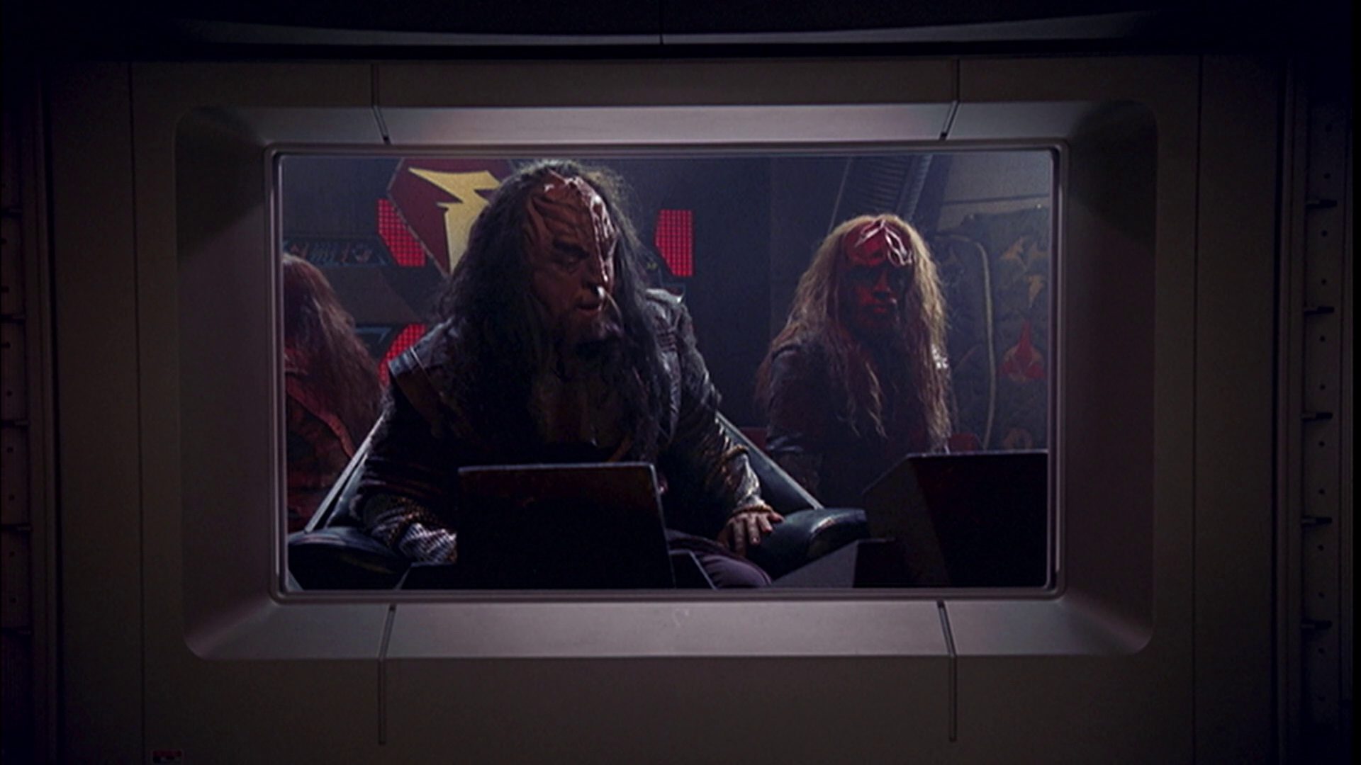 extant_StarTrek_ENT_1x05-Unexpected_3177.jpg