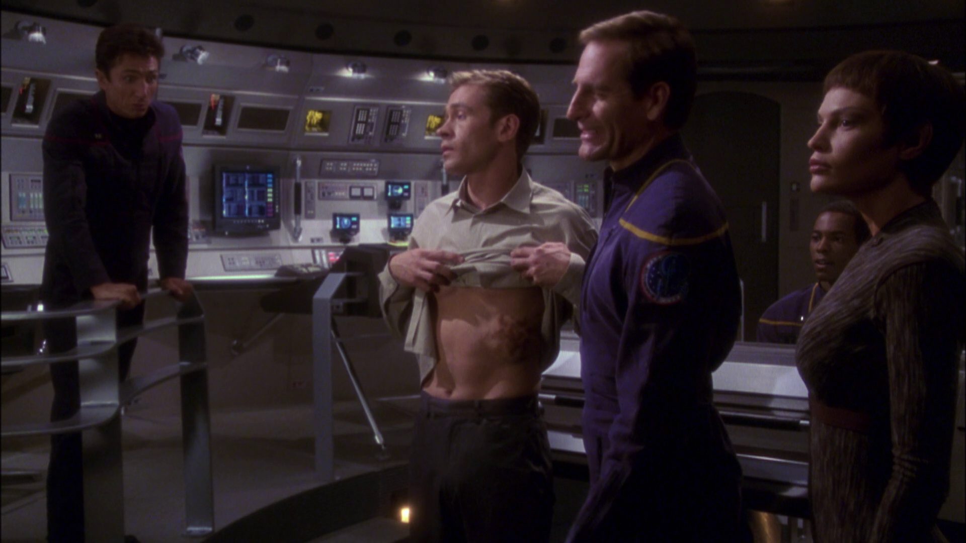 extant_StarTrek_ENT_1x05-Unexpected_3382.jpg