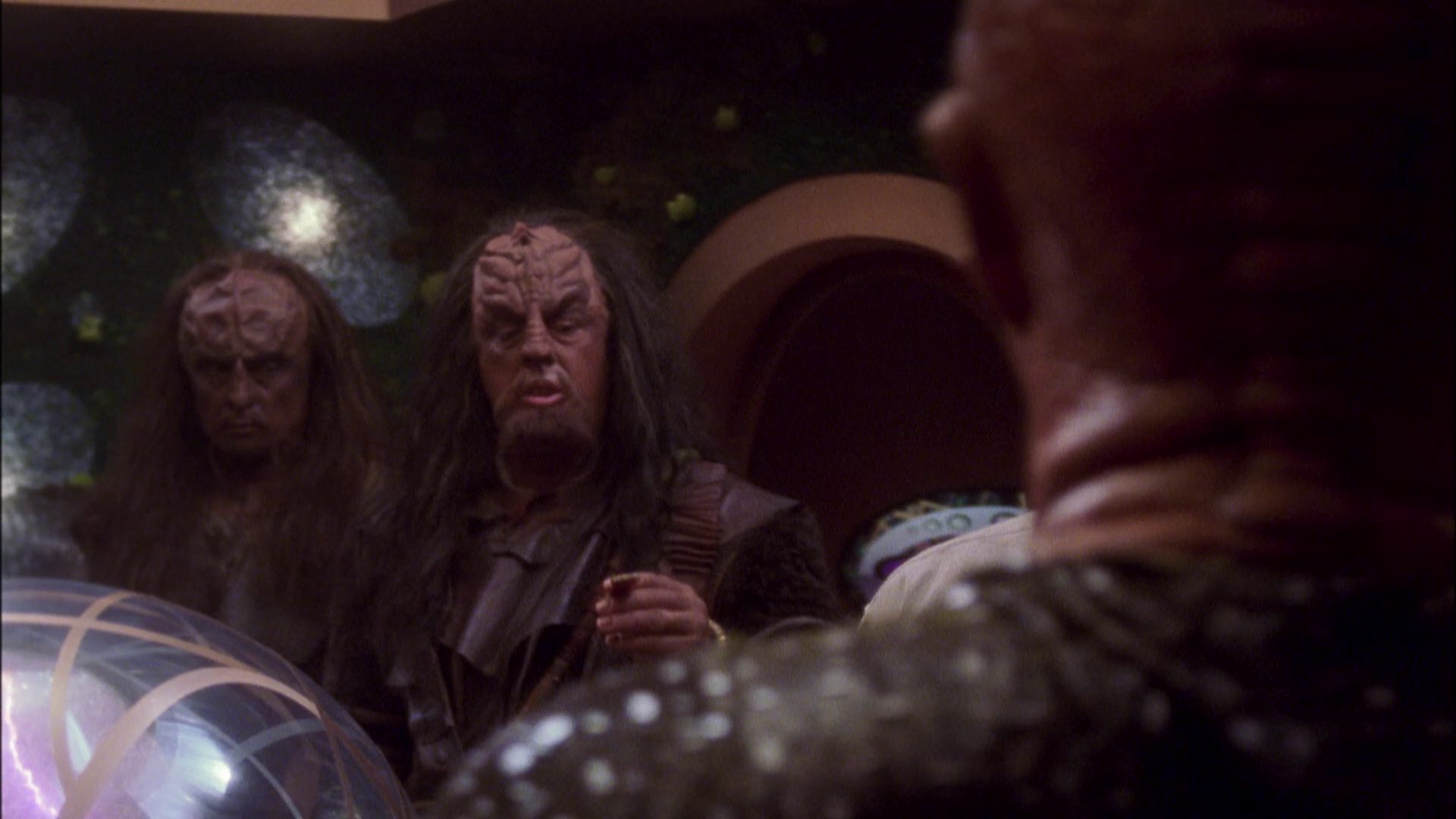 extant_StarTrek_ENT_1x05-Unexpected_3411.jpg