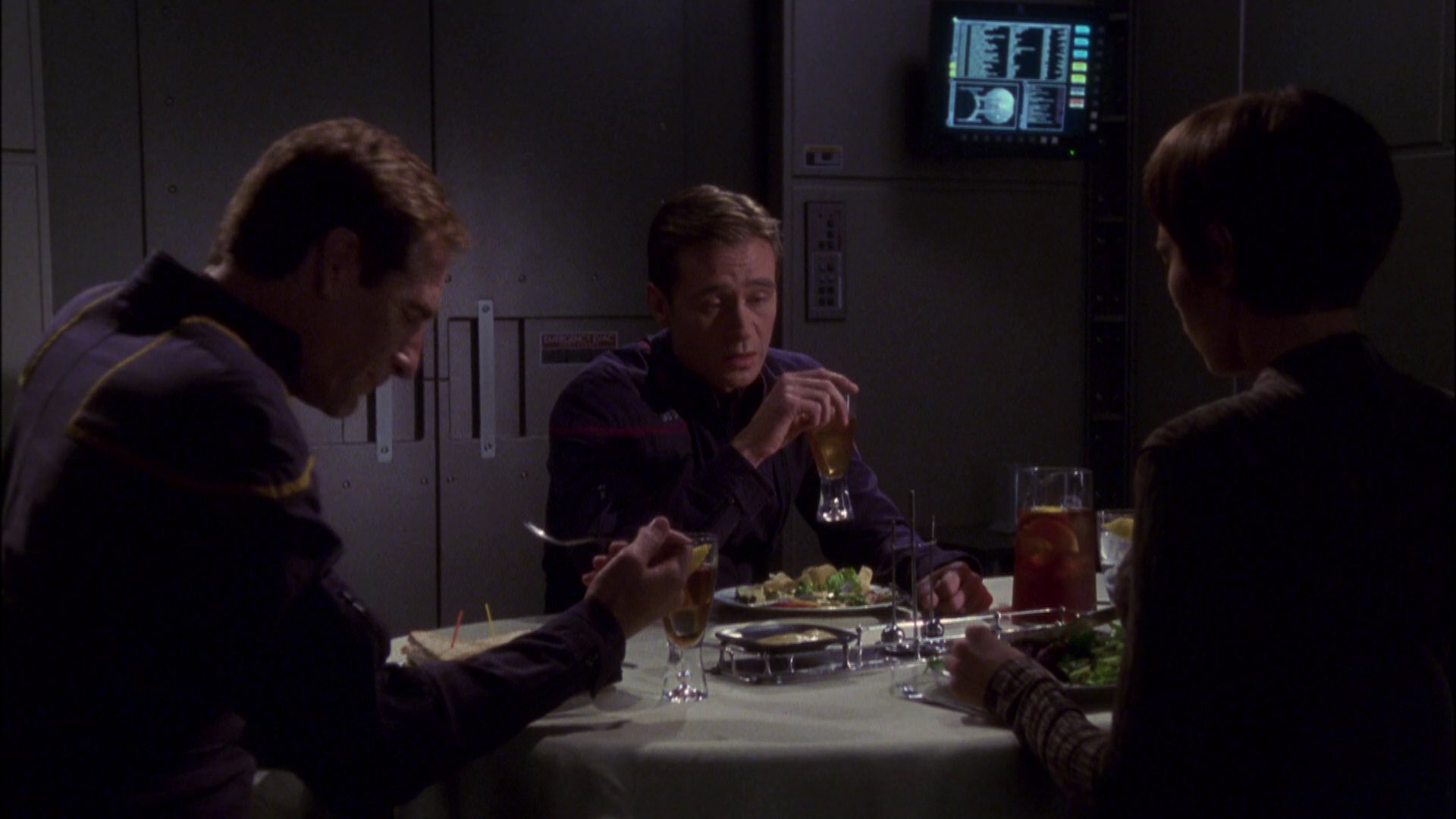 extant_StarTrek_ENT_1x05-Unexpected_3590.jpg