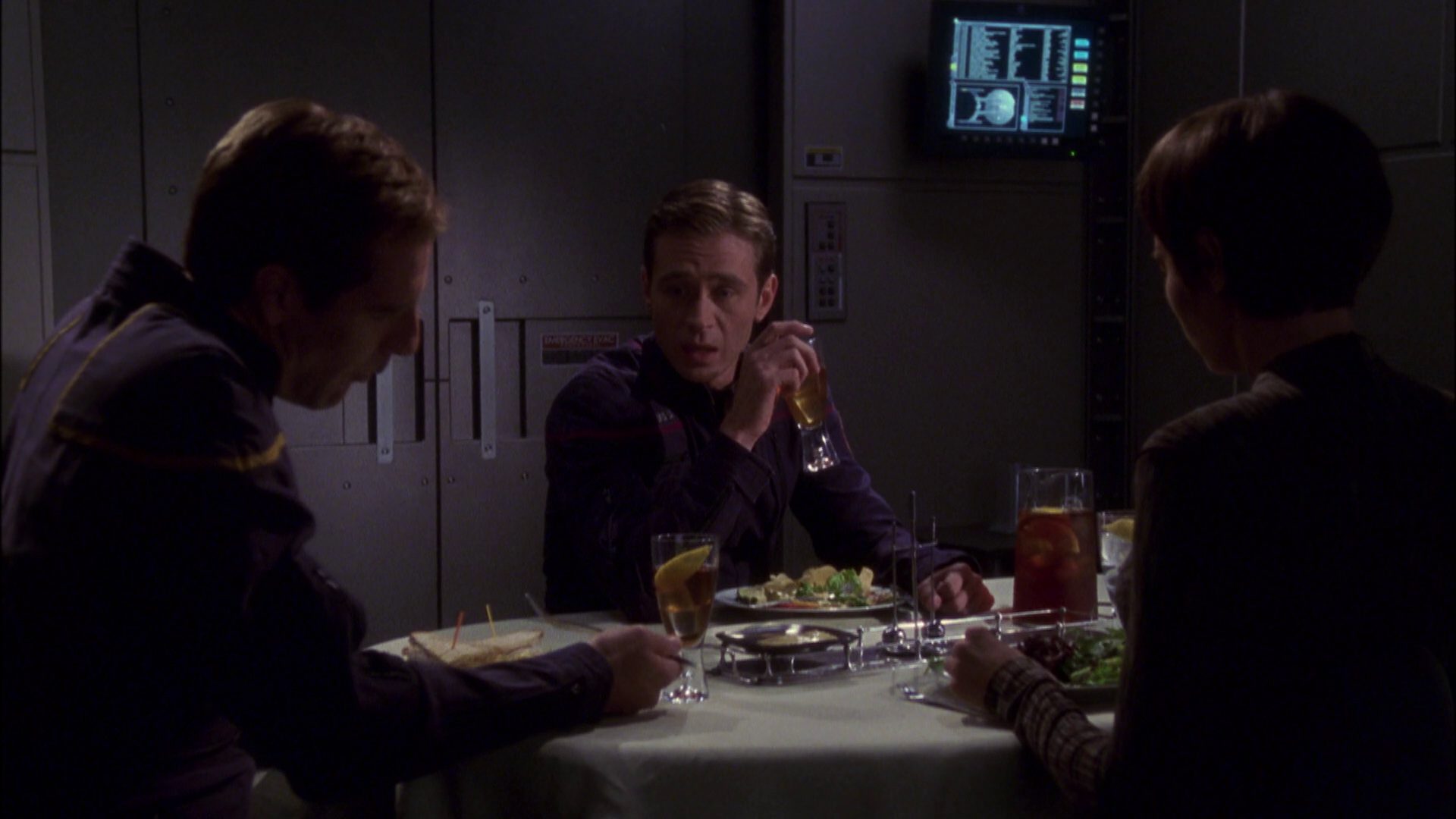 extant_StarTrek_ENT_1x05-Unexpected_3592.jpg
