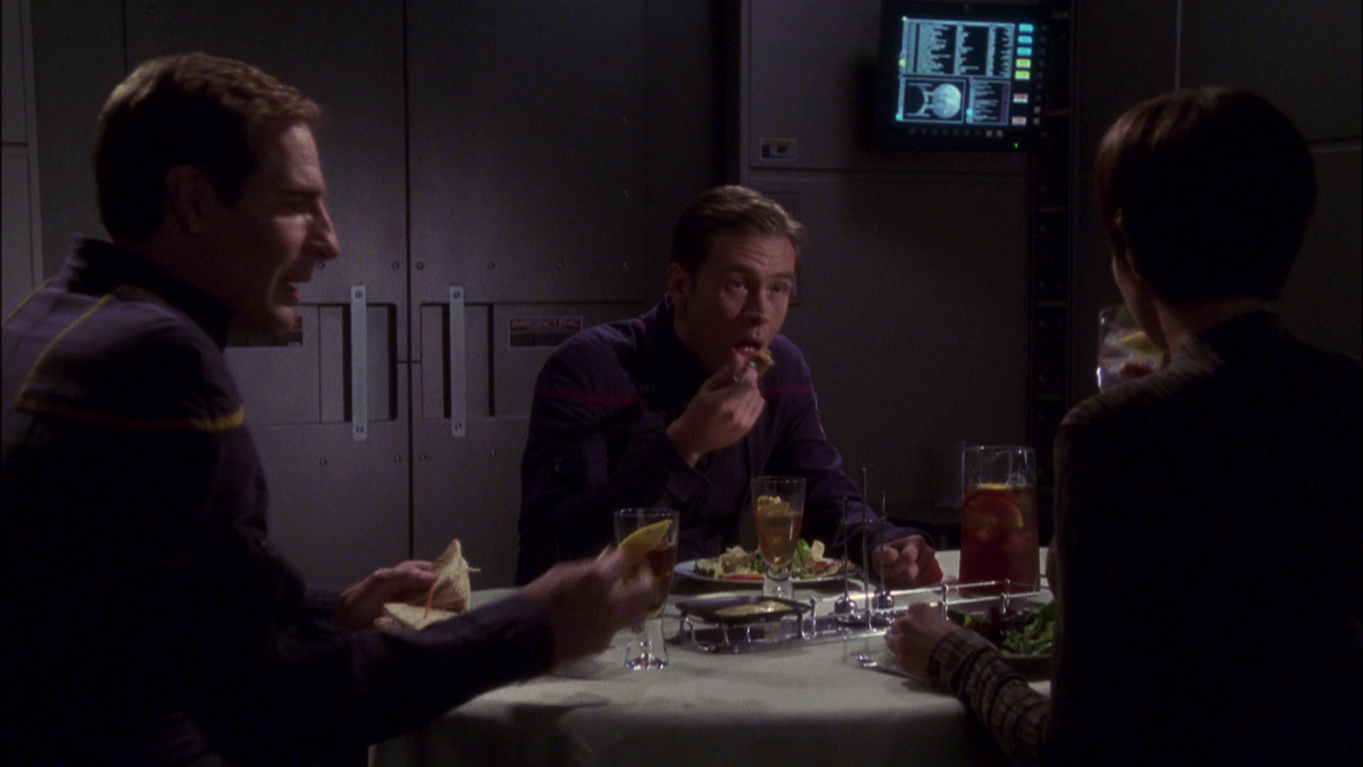extant_StarTrek_ENT_1x05-Unexpected_3610.jpg