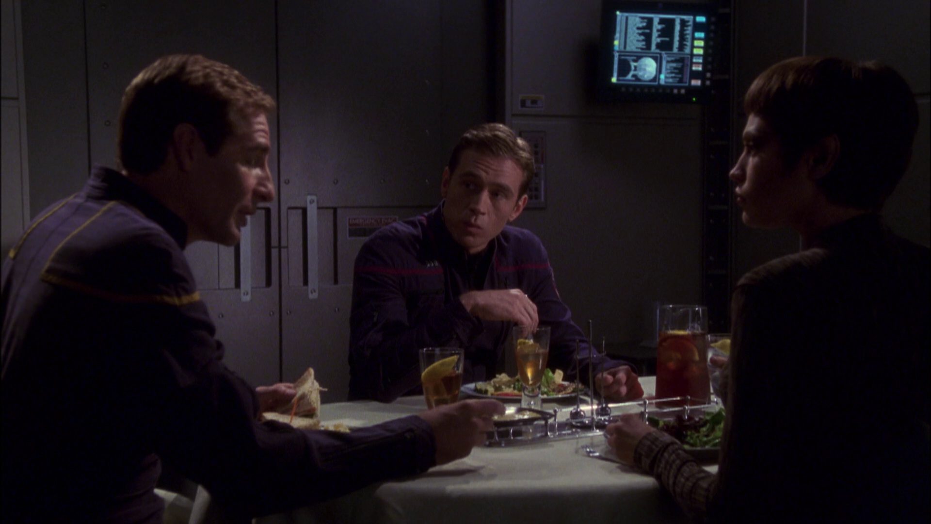 extant_StarTrek_ENT_1x05-Unexpected_3614.jpg