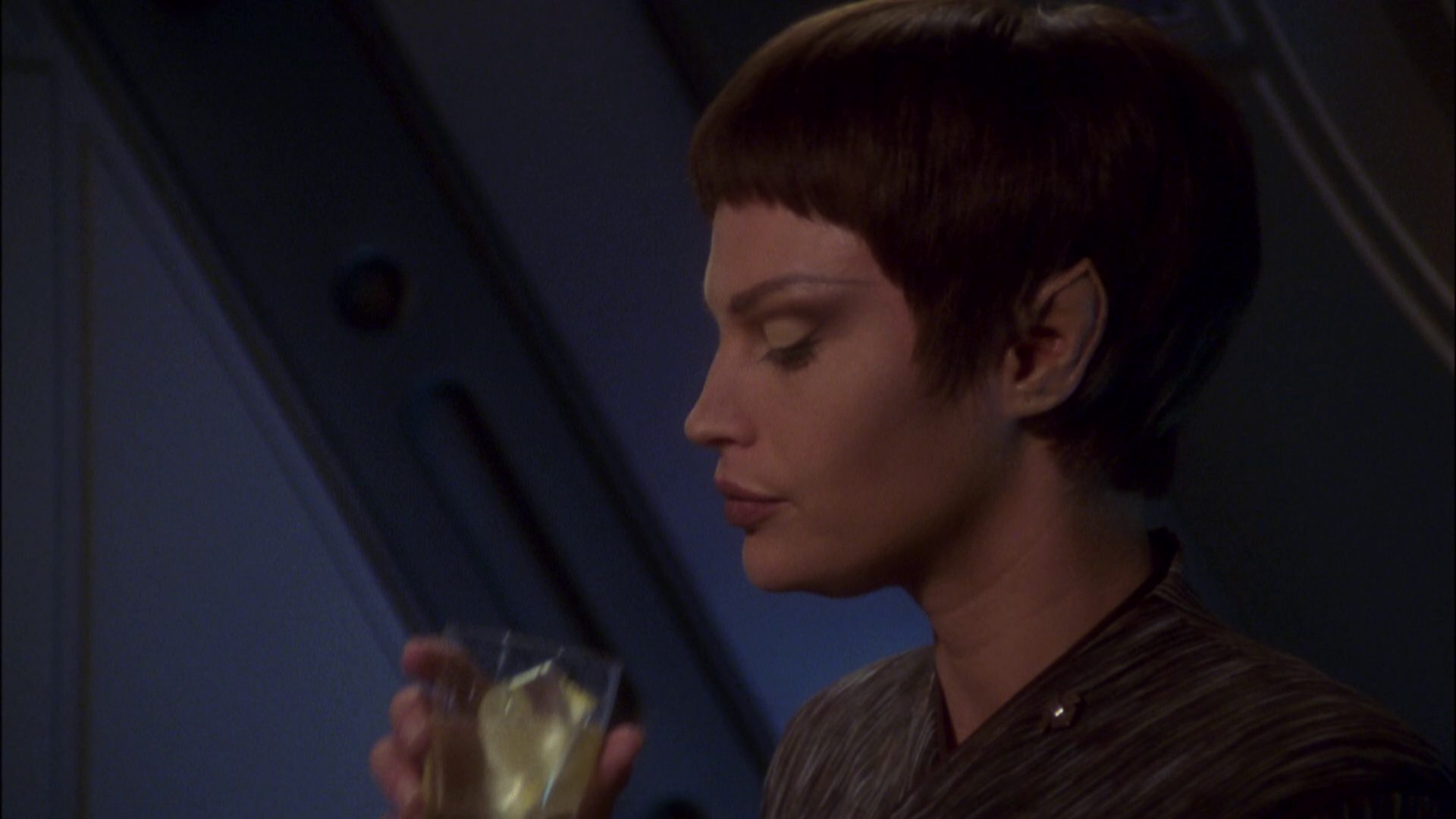 extant_StarTrek_ENT_1x05-Unexpected_3628.jpg