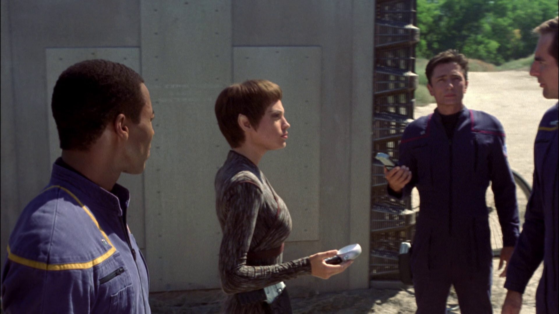 extant_StarTrek_ENT_1x06-TerraNova_0570.jpg