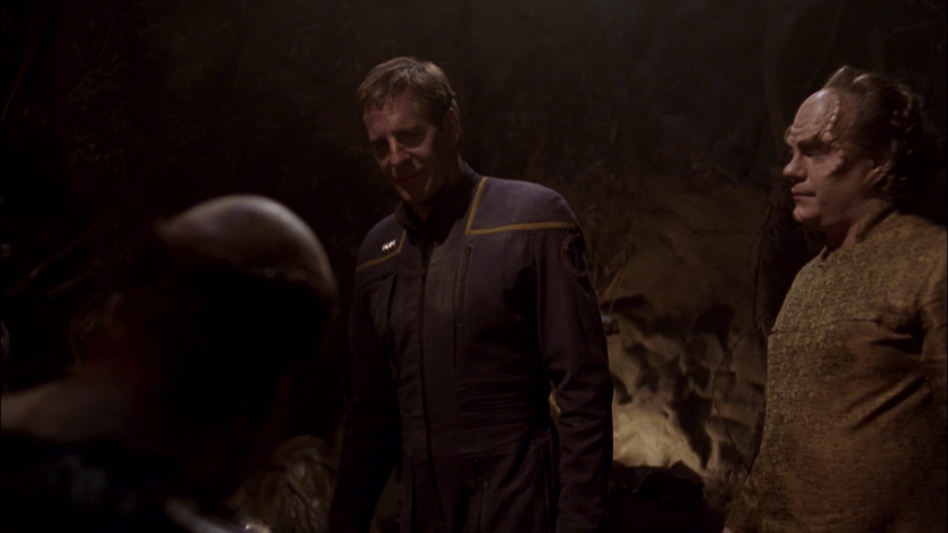 extant_StarTrek_ENT_1x06-TerraNova_1743.jpg