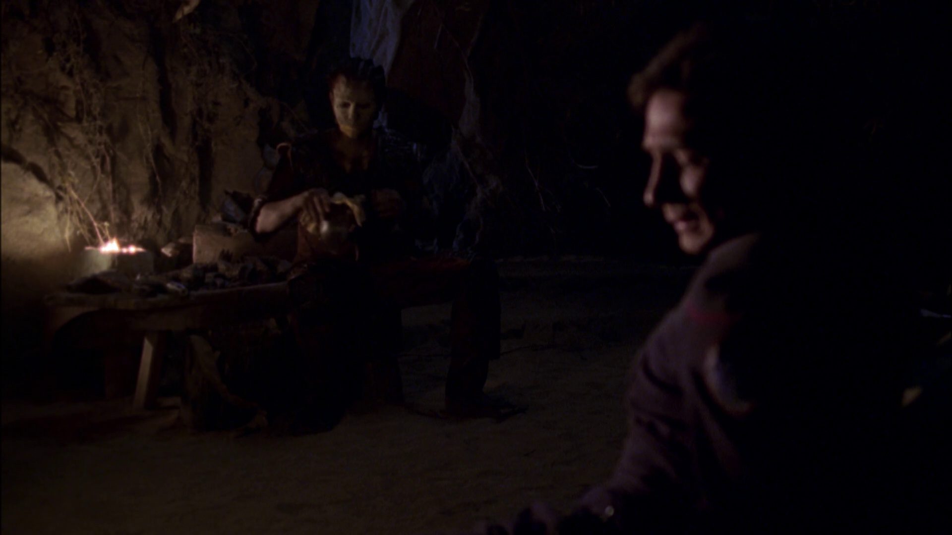 extant_StarTrek_ENT_1x06-TerraNova_2099.jpg