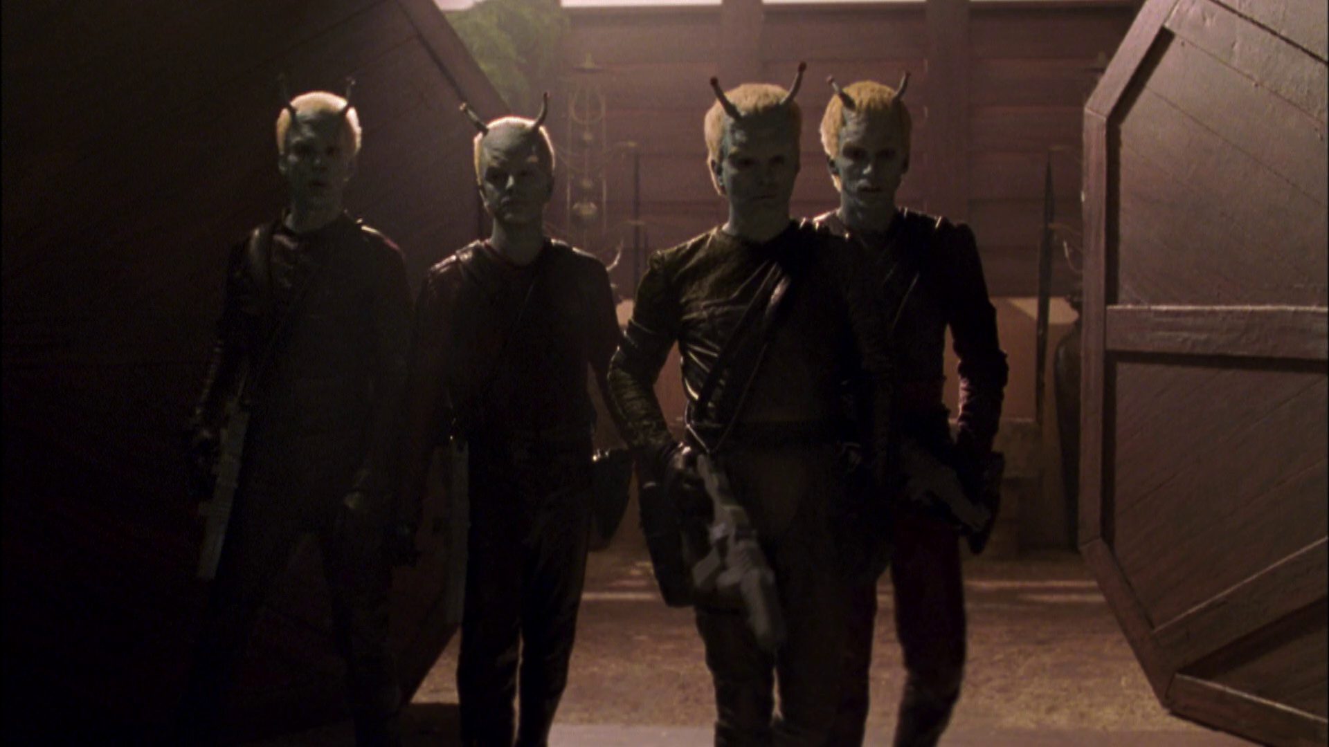 extant_StarTrek_ENT_1x07-TheAndorianIncident_0048.jpg