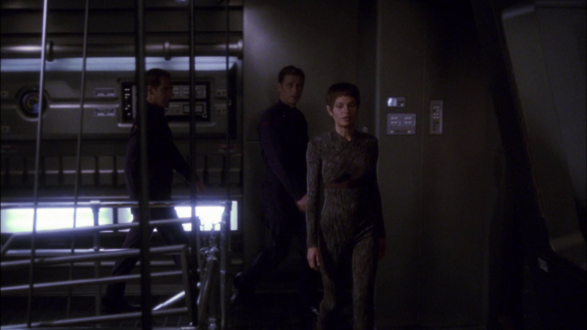 extant_StarTrek_ENT_1x07-TheAndorianIncident_0507.jpg
