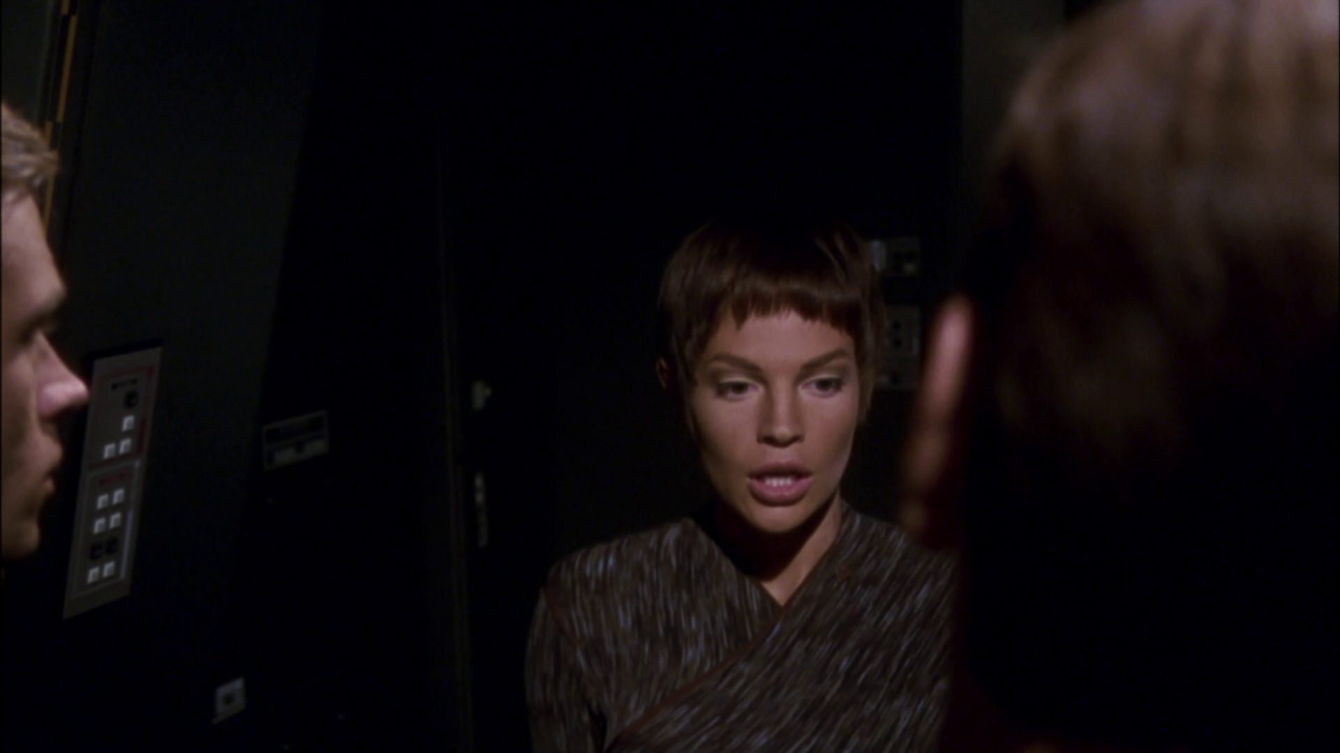 extant_StarTrek_ENT_1x07-TheAndorianIncident_0522.jpg