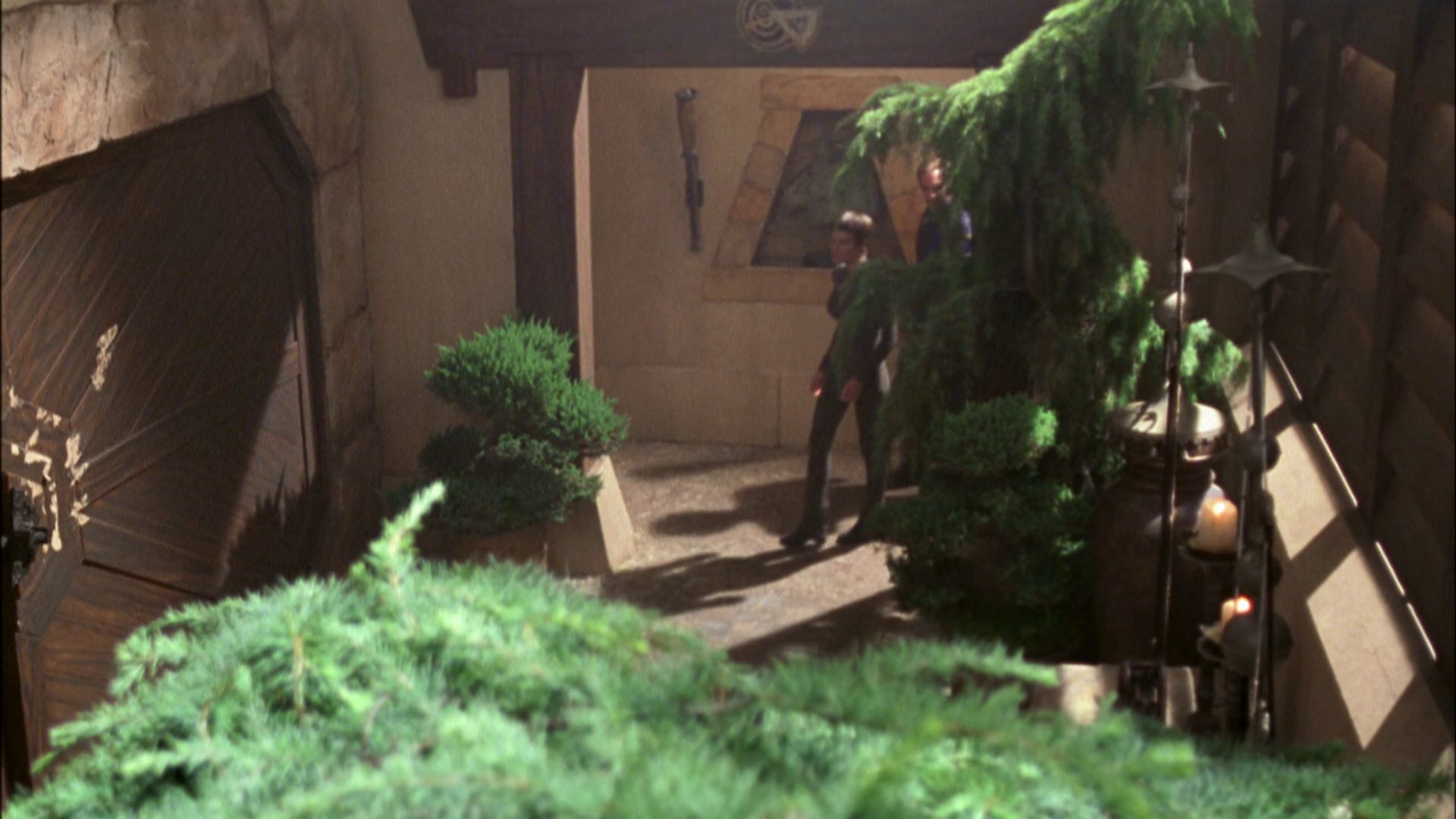 extant_StarTrek_ENT_1x07-TheAndorianIncident_0605.jpg
