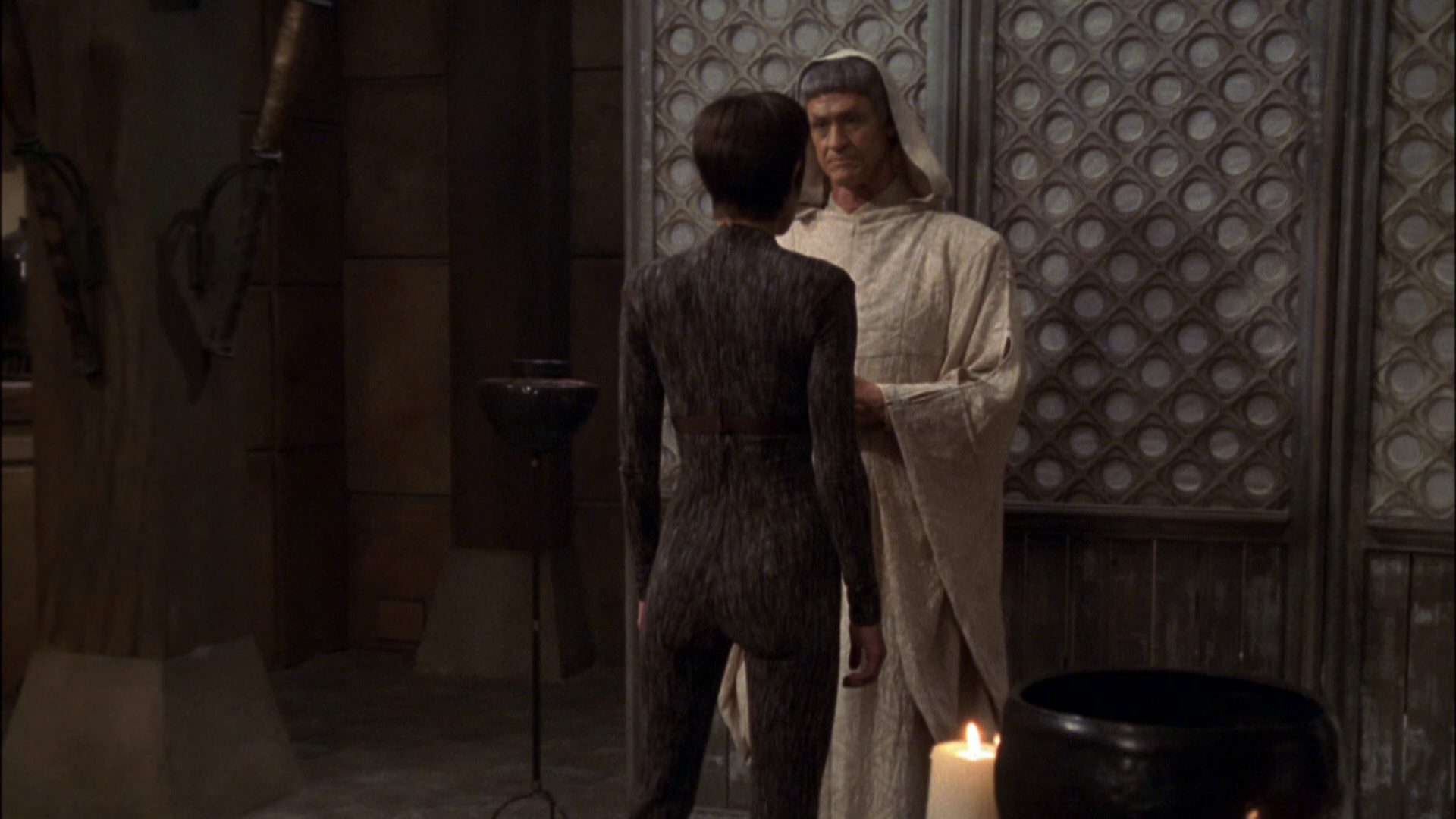 extant_StarTrek_ENT_1x07-TheAndorianIncident_0702.jpg