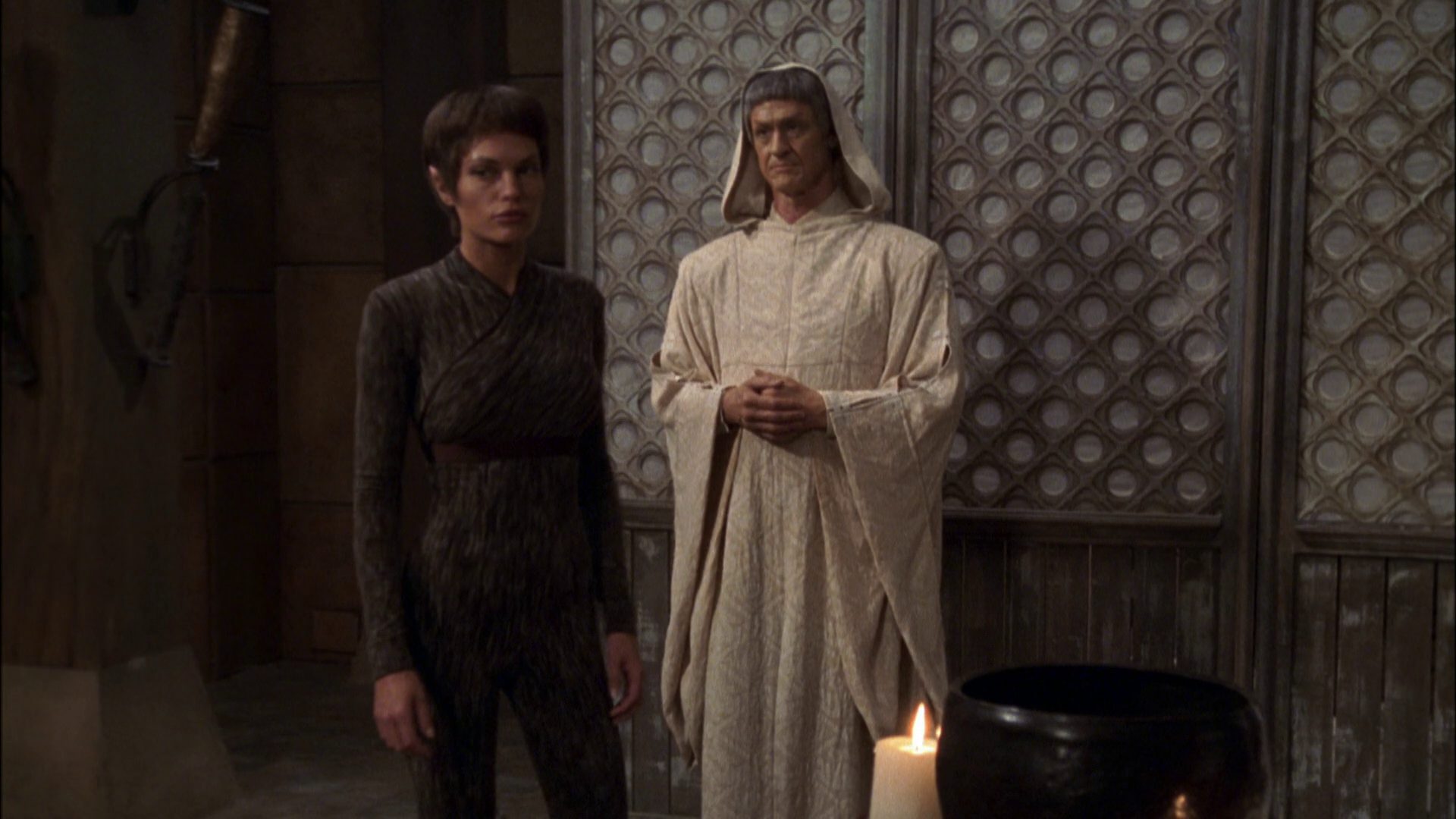 extant_StarTrek_ENT_1x07-TheAndorianIncident_0705.jpg