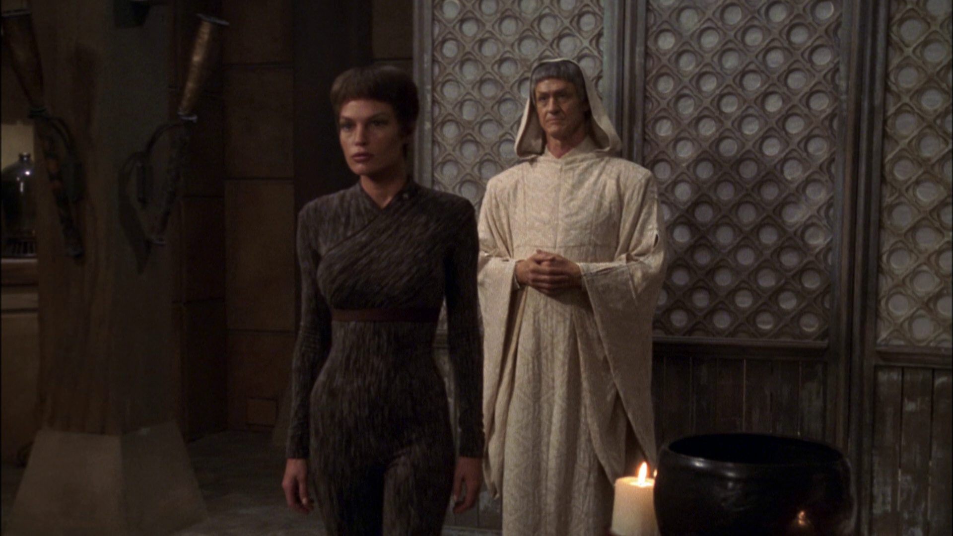 extant_StarTrek_ENT_1x07-TheAndorianIncident_0706.jpg