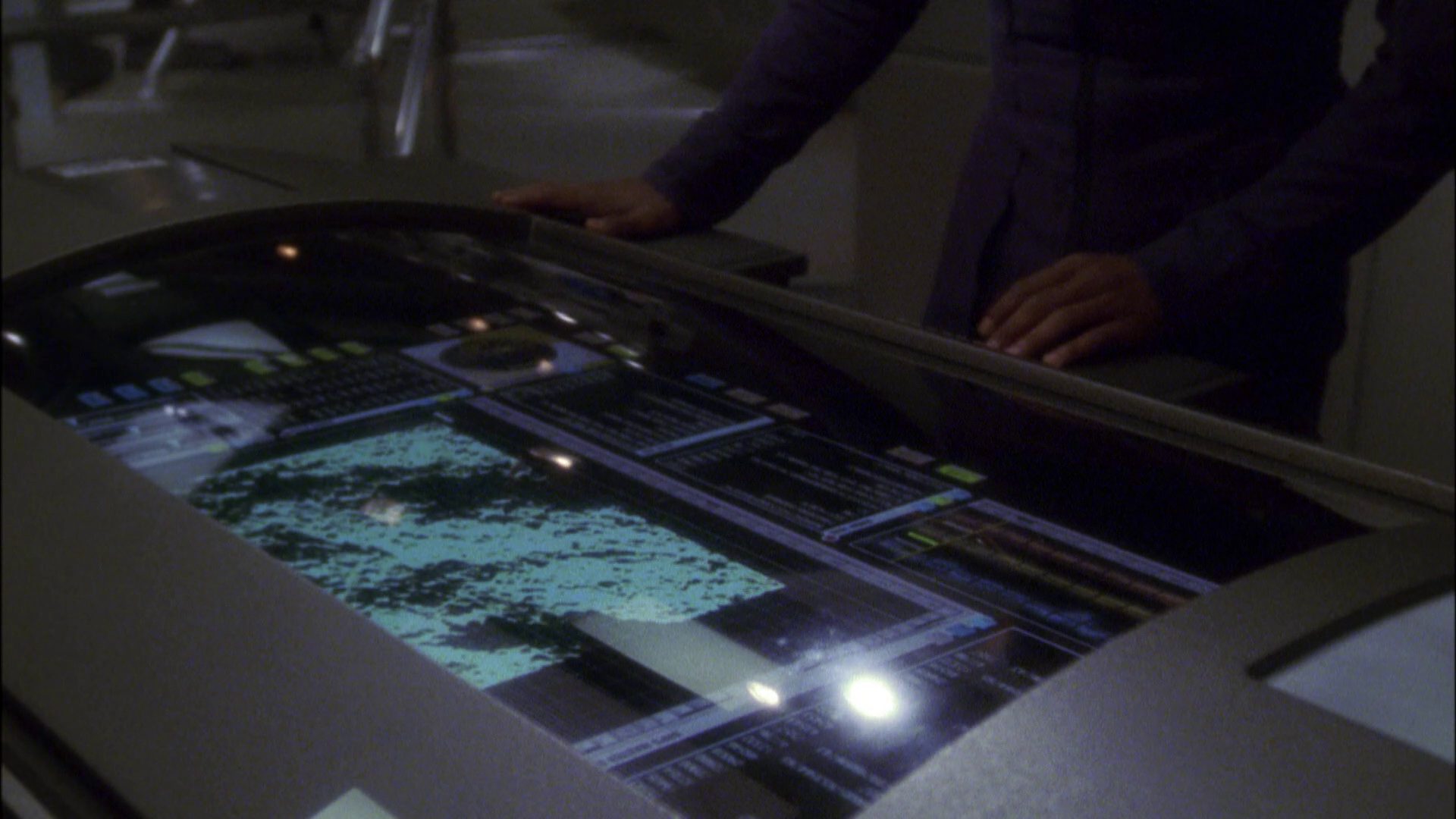 extant_StarTrek_ENT_1x07-TheAndorianIncident_1329.jpg