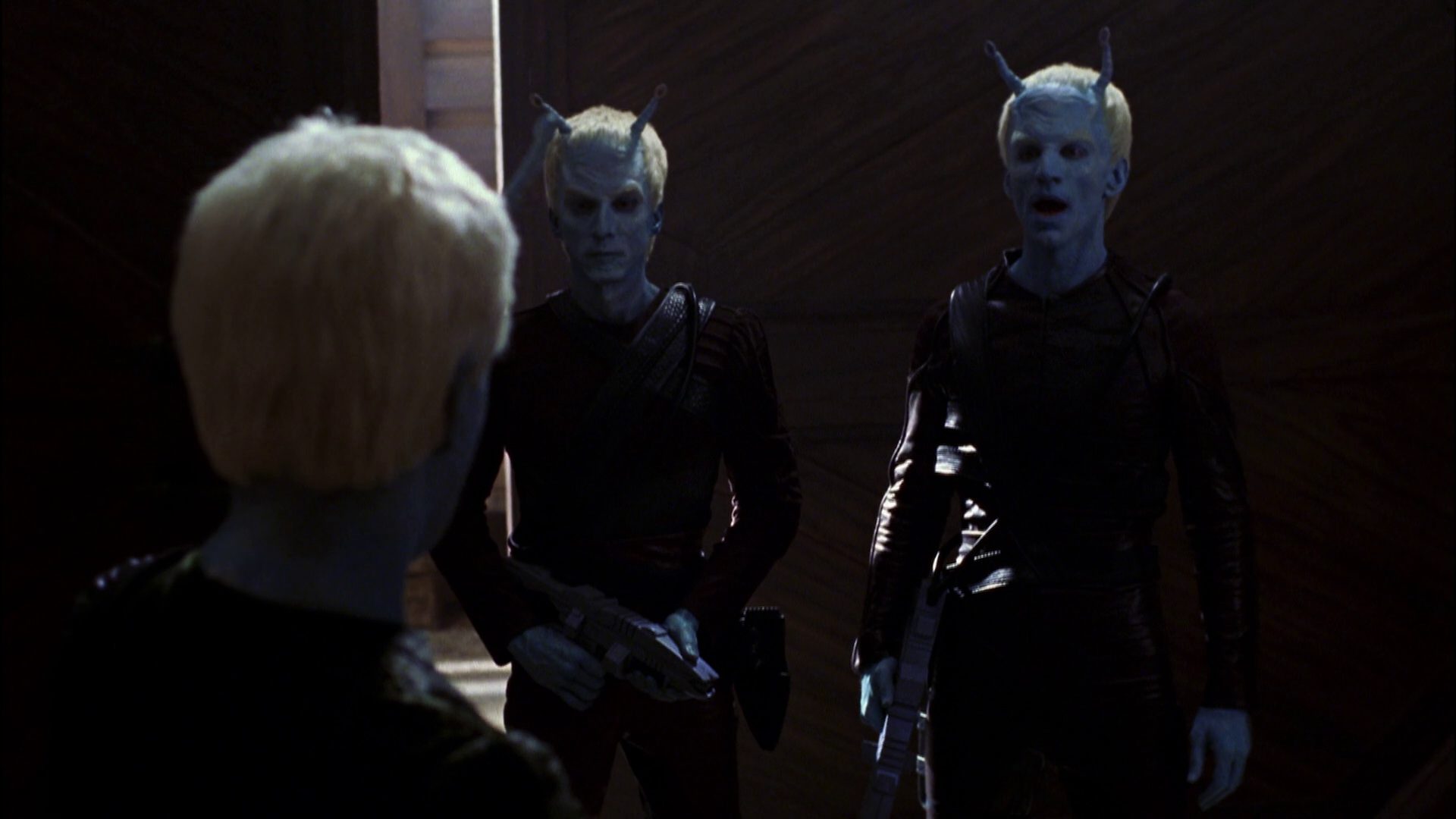 extant_StarTrek_ENT_1x07-TheAndorianIncident_1574.jpg
