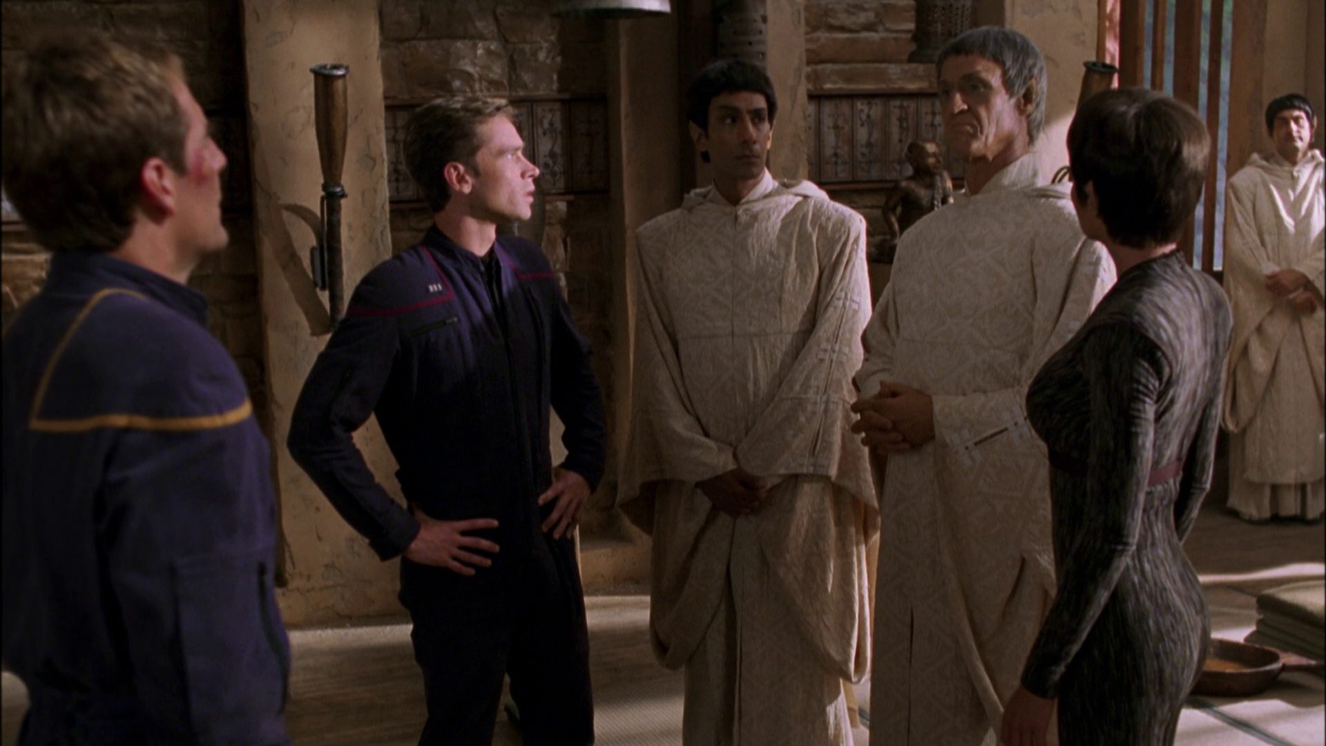 extant_StarTrek_ENT_1x07-TheAndorianIncident_1804.jpg