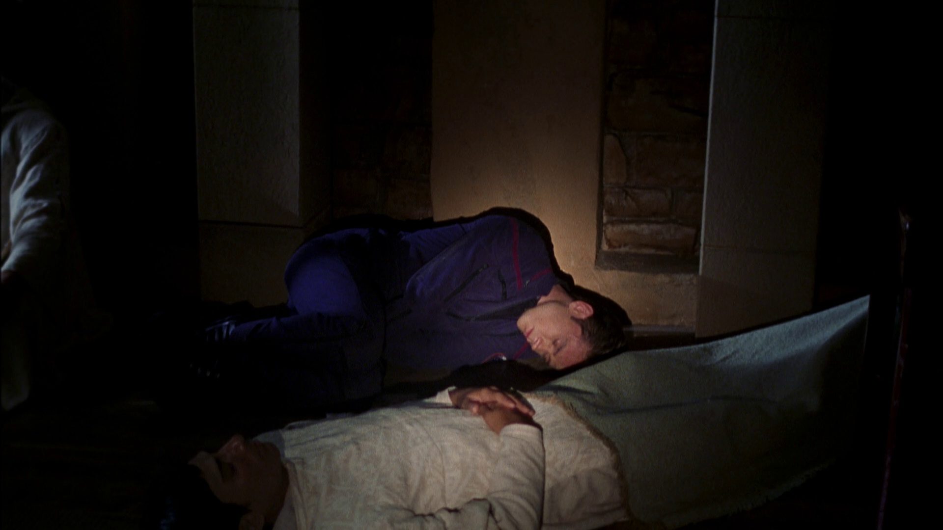 extant_StarTrek_ENT_1x07-TheAndorianIncident_2101.jpg
