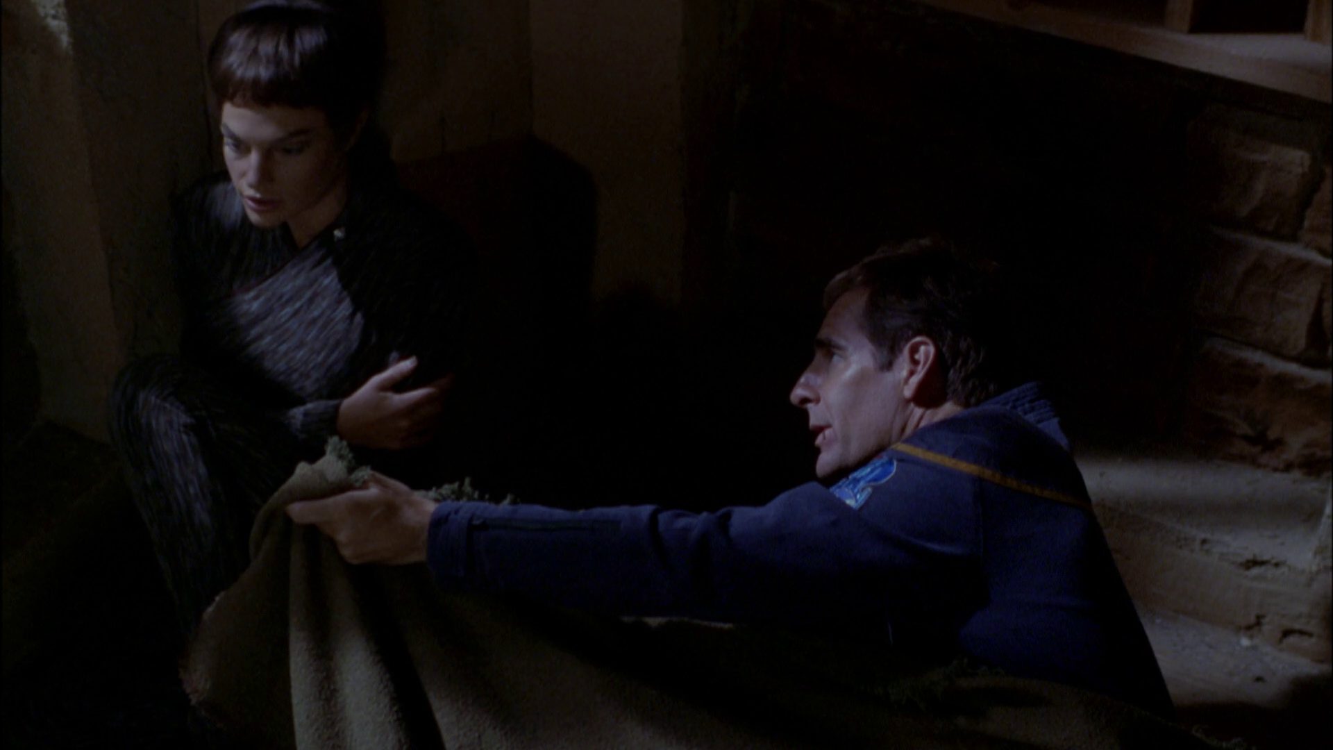 extant_StarTrek_ENT_1x07-TheAndorianIncident_2221.jpg