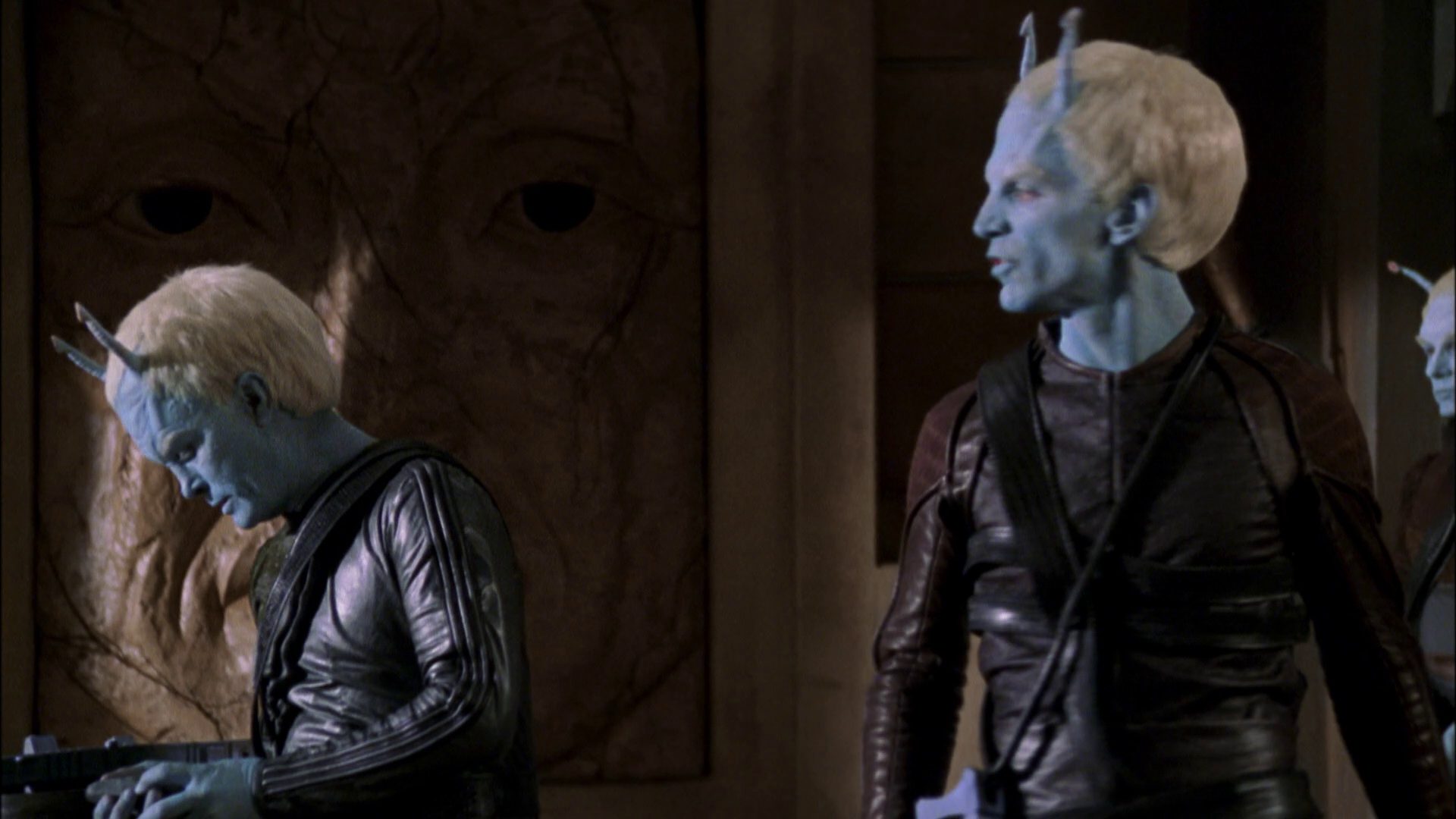 extant_StarTrek_ENT_1x07-TheAndorianIncident_2559.jpg