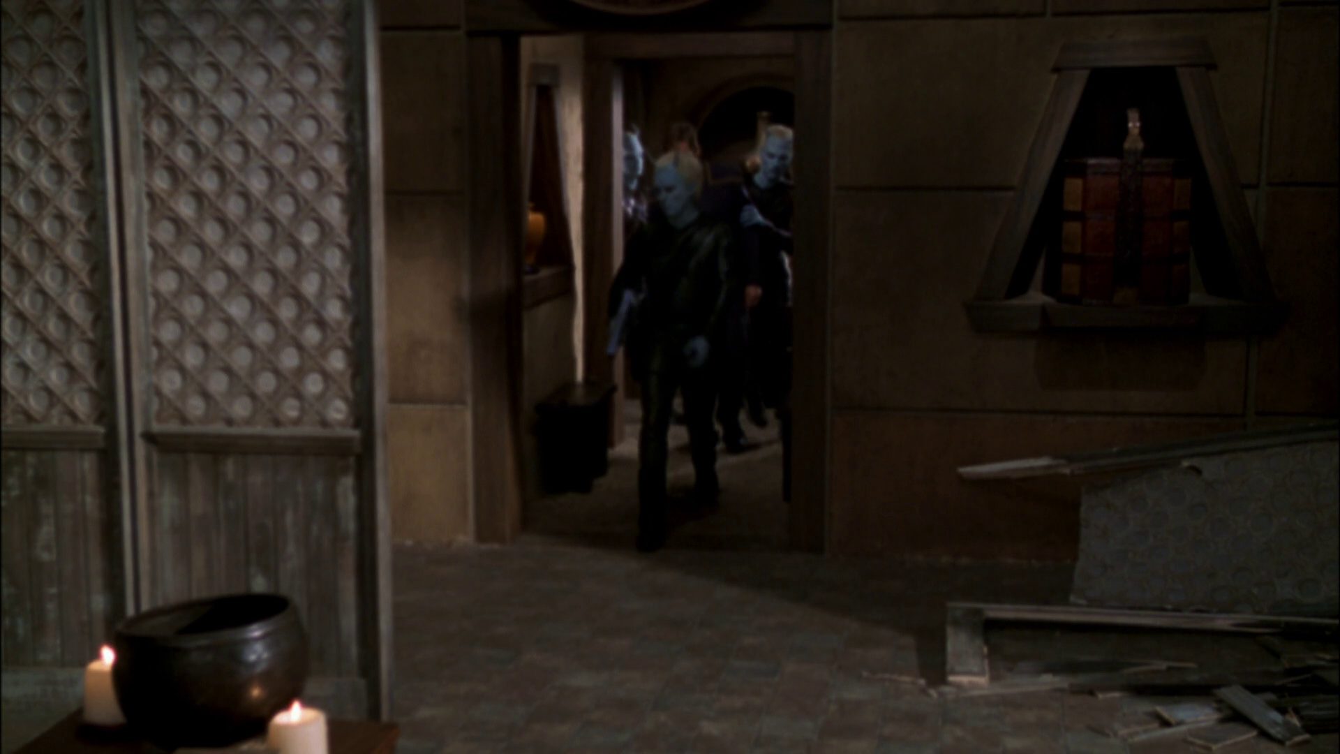 extant_StarTrek_ENT_1x07-TheAndorianIncident_2632.jpg