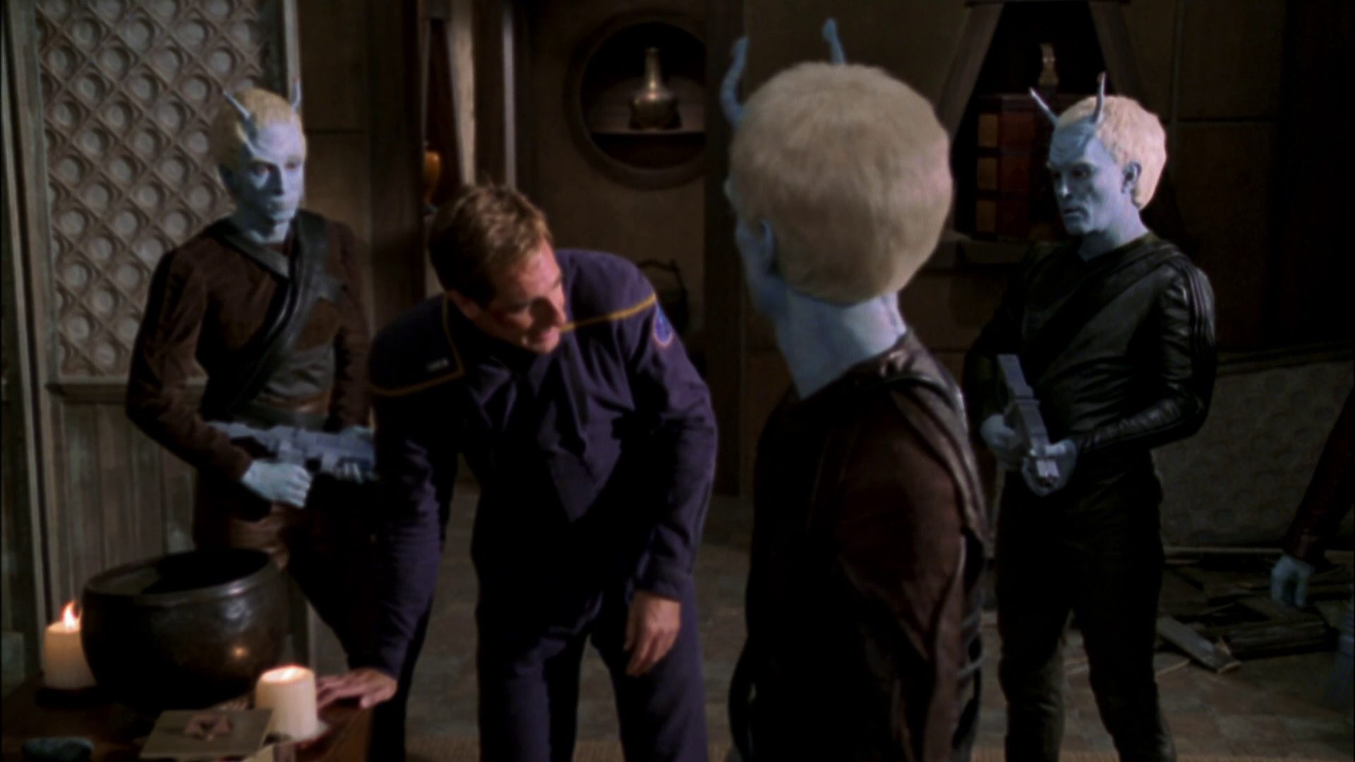 extant_StarTrek_ENT_1x07-TheAndorianIncident_2643.jpg
