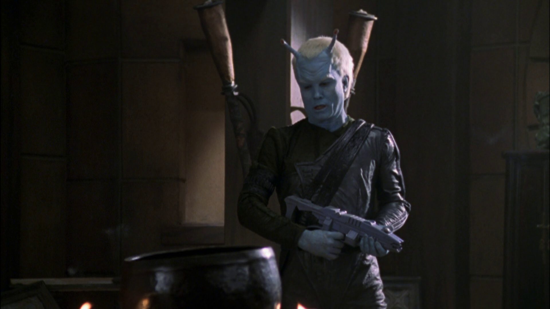 extant_StarTrek_ENT_1x07-TheAndorianIncident_2688.jpg