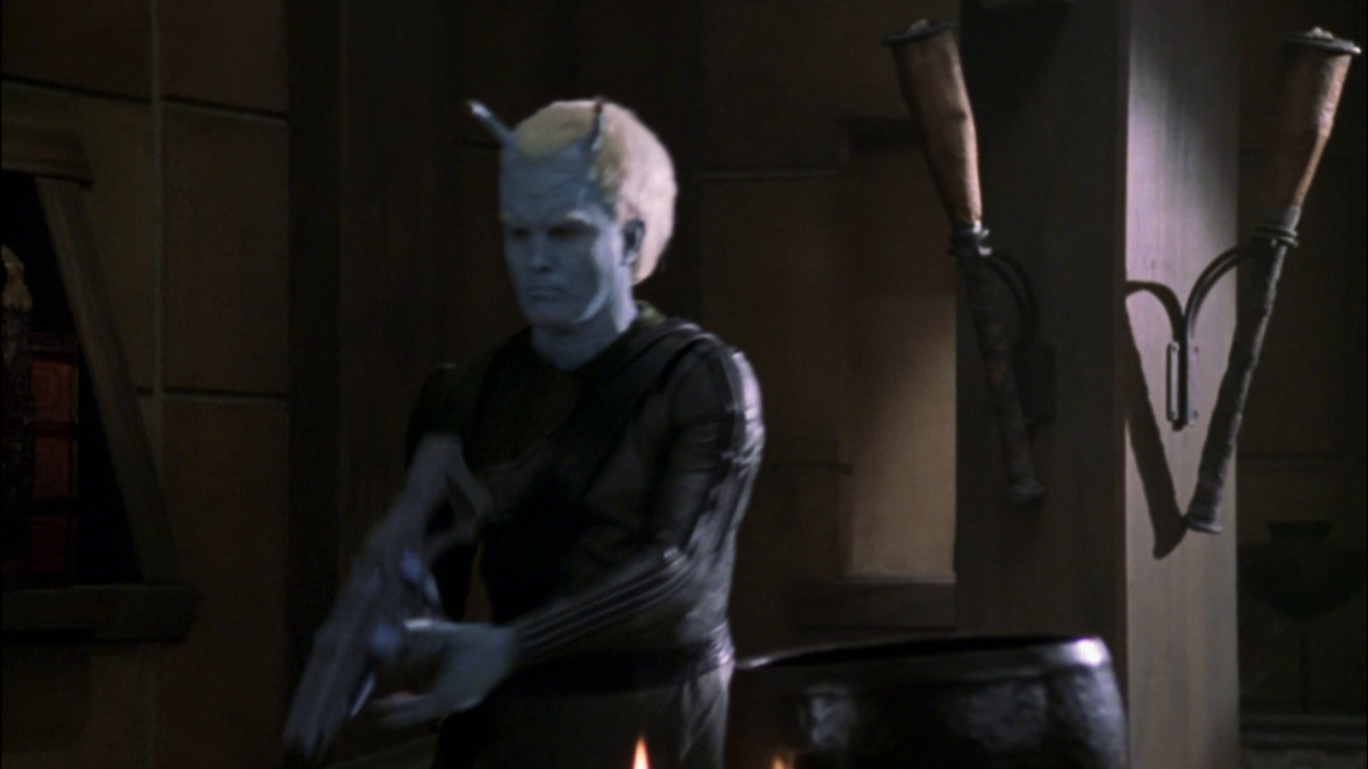 extant_StarTrek_ENT_1x07-TheAndorianIncident_2753.jpg