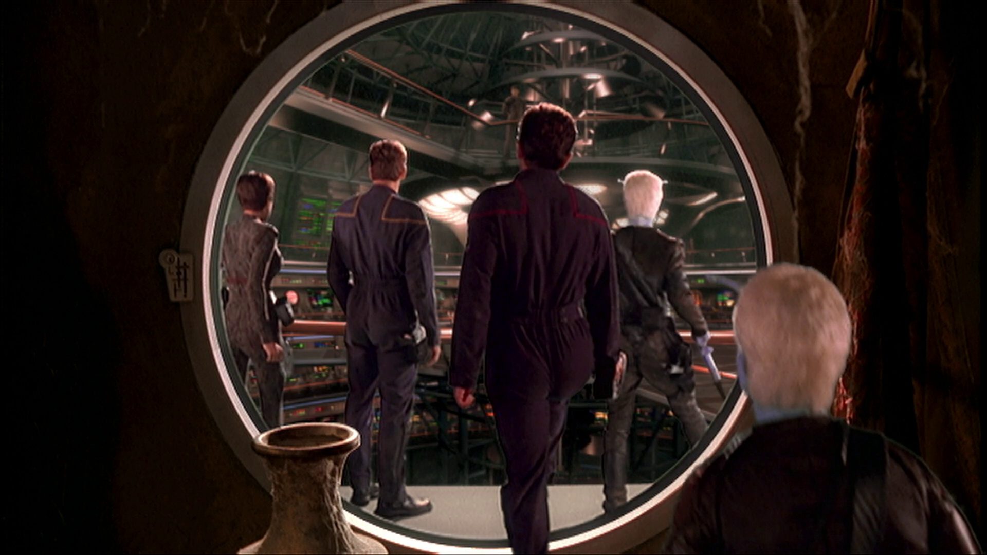 extant_StarTrek_ENT_1x07-TheAndorianIncident_3461.jpg