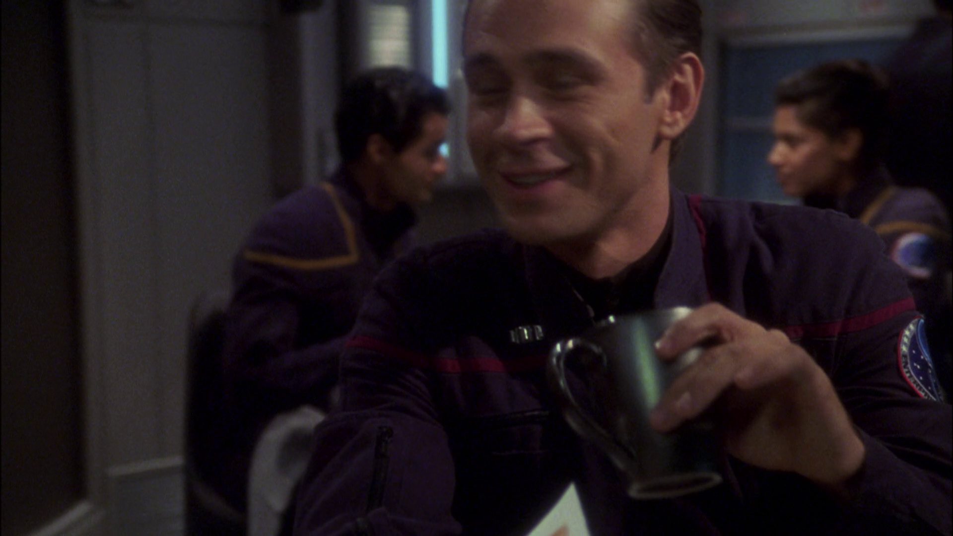 extant_StarTrek_ENT_1x08-BreakingTheIce_0013.jpg