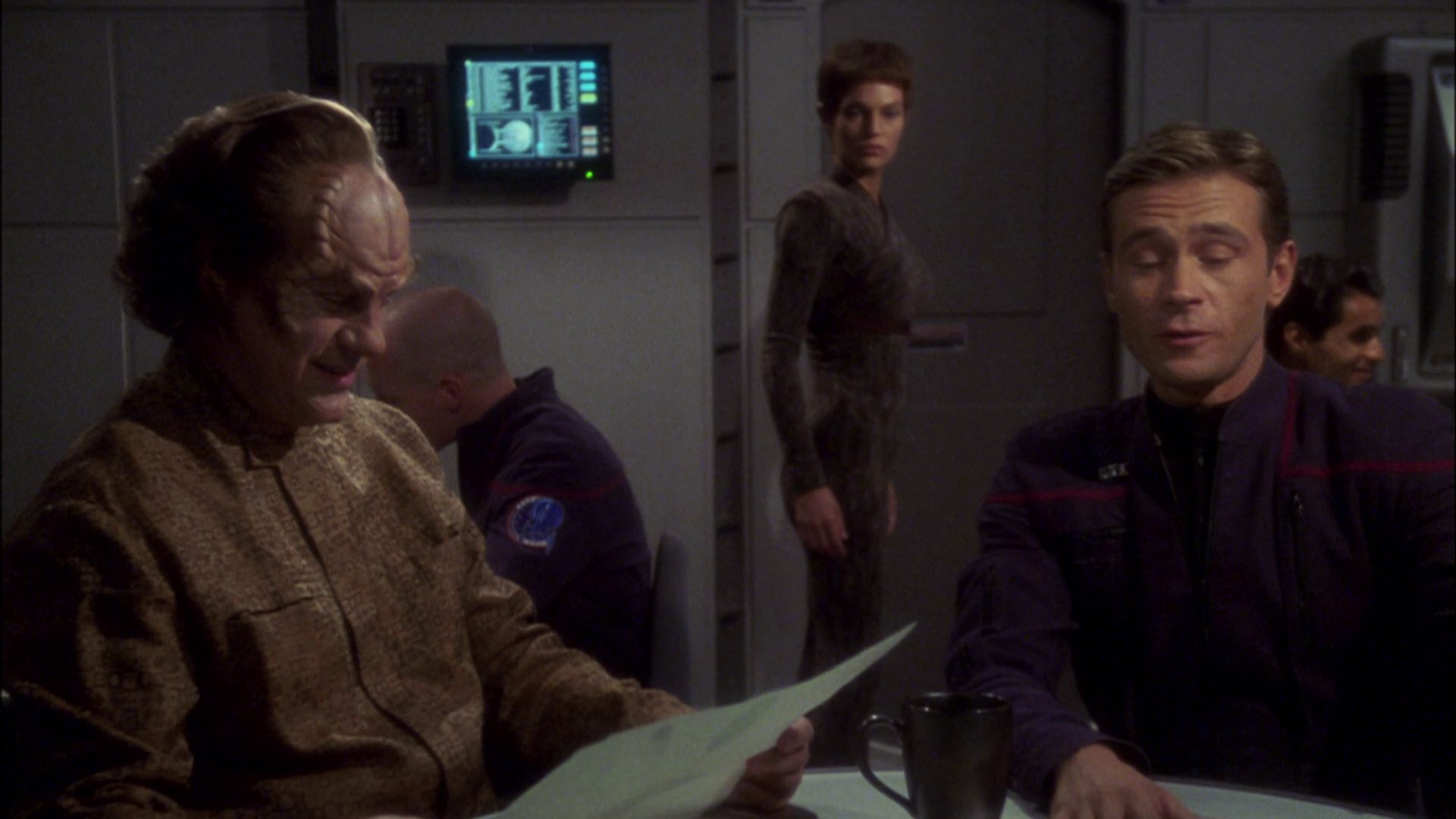 extant_StarTrek_ENT_1x08-BreakingTheIce_0022.jpg