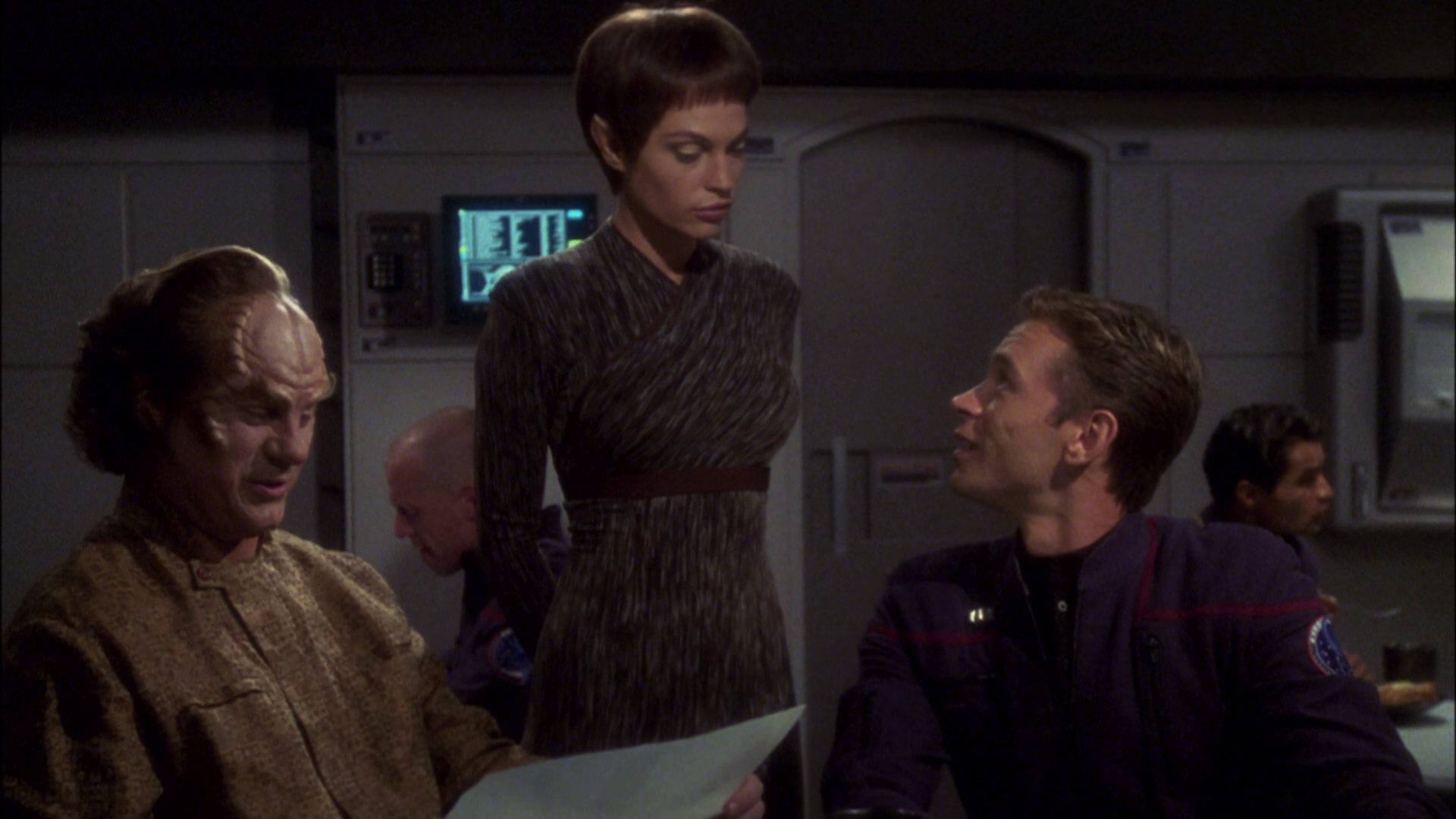 extant_StarTrek_ENT_1x08-BreakingTheIce_0030.jpg