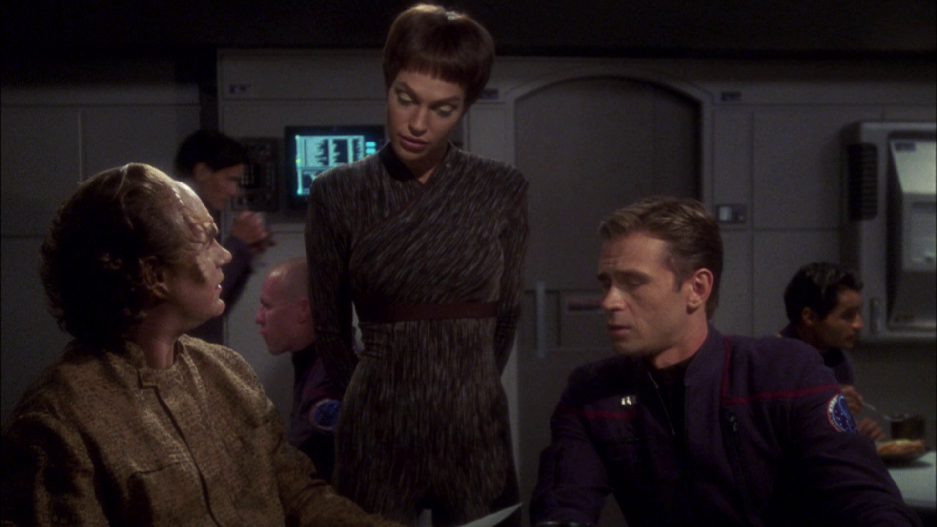 extant_StarTrek_ENT_1x08-BreakingTheIce_0037.jpg