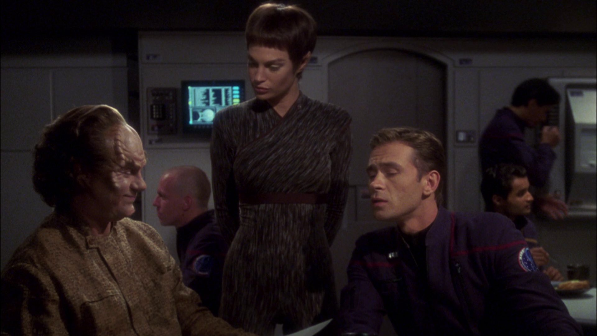 extant_StarTrek_ENT_1x08-BreakingTheIce_0040.jpg