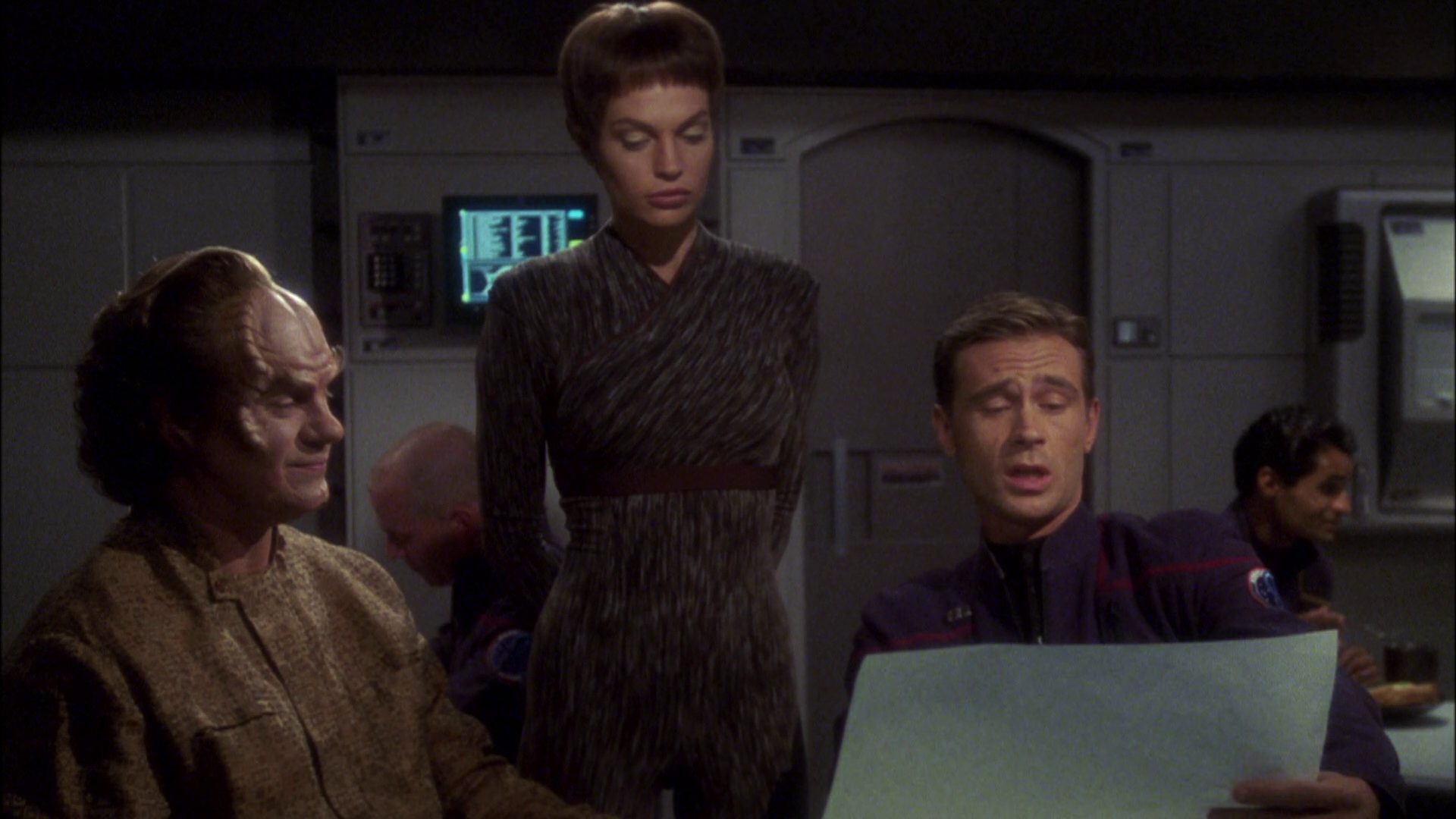 extant_StarTrek_ENT_1x08-BreakingTheIce_0047.jpg