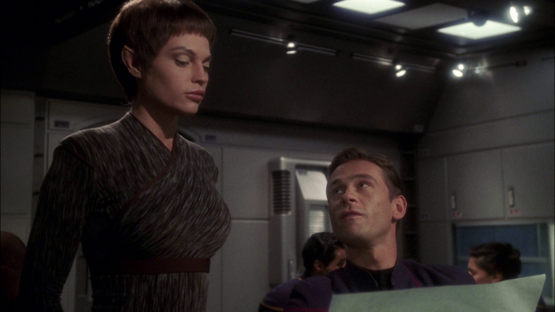 extant_StarTrek_ENT_1x08-BreakingTheIce_0054.jpg